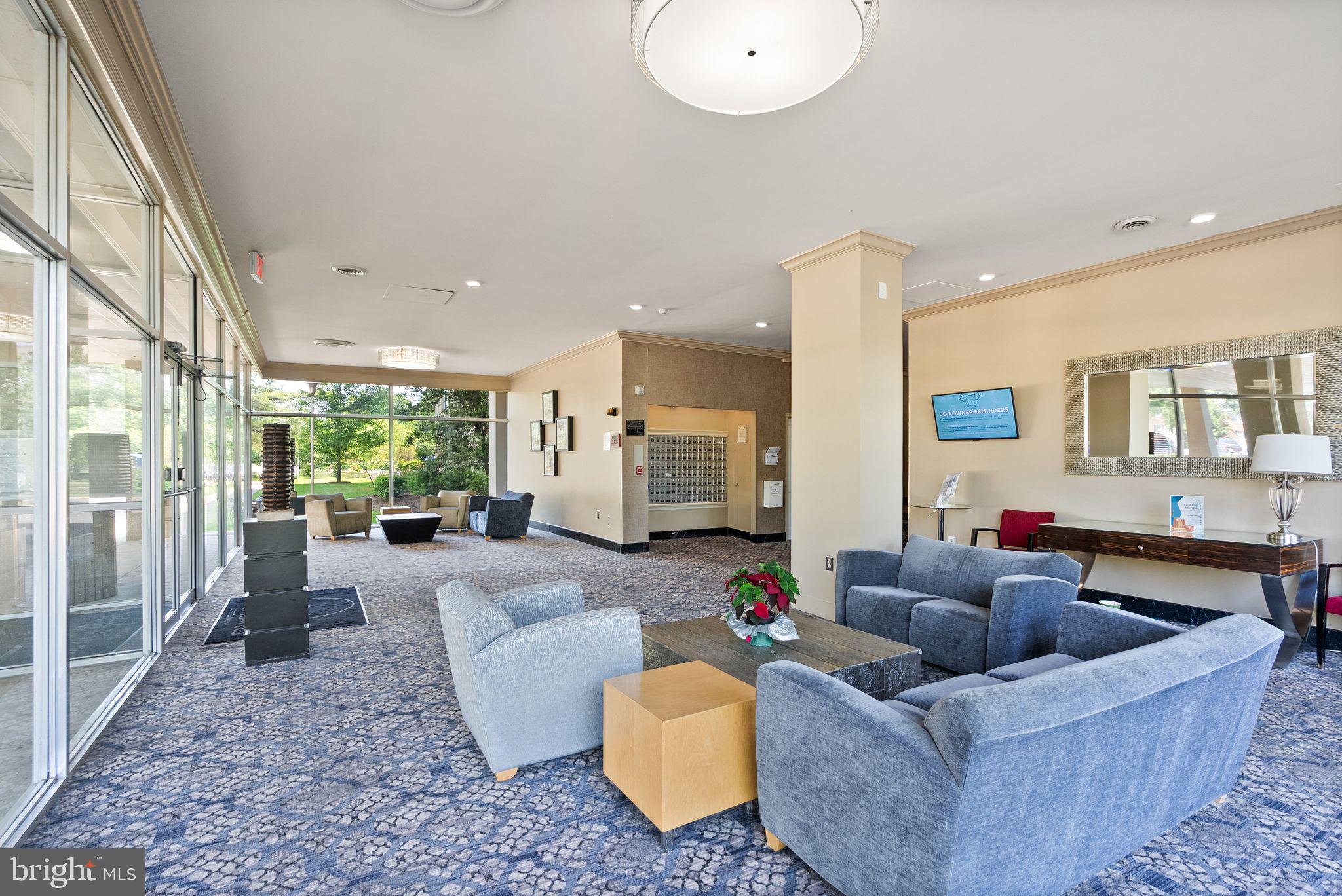 RIVER TOWERS - Residential