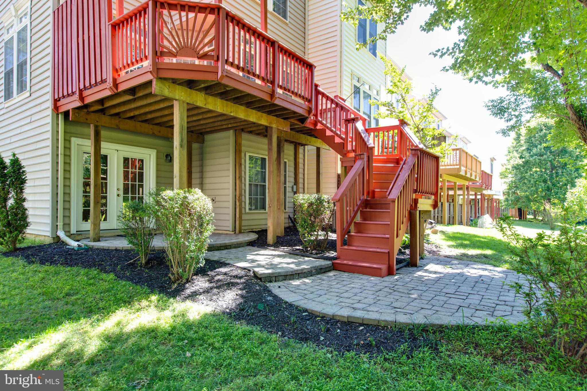 WAVERLY WOODS - Residential