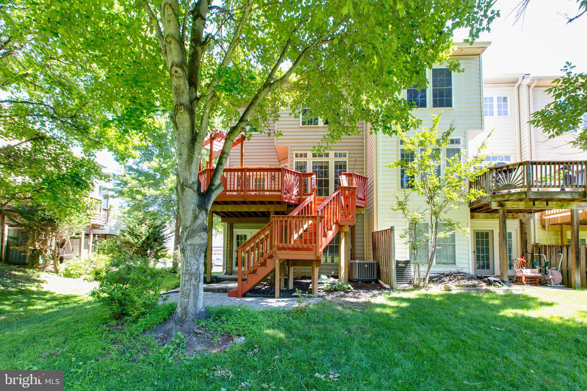 WAVERLY WOODS - Residential