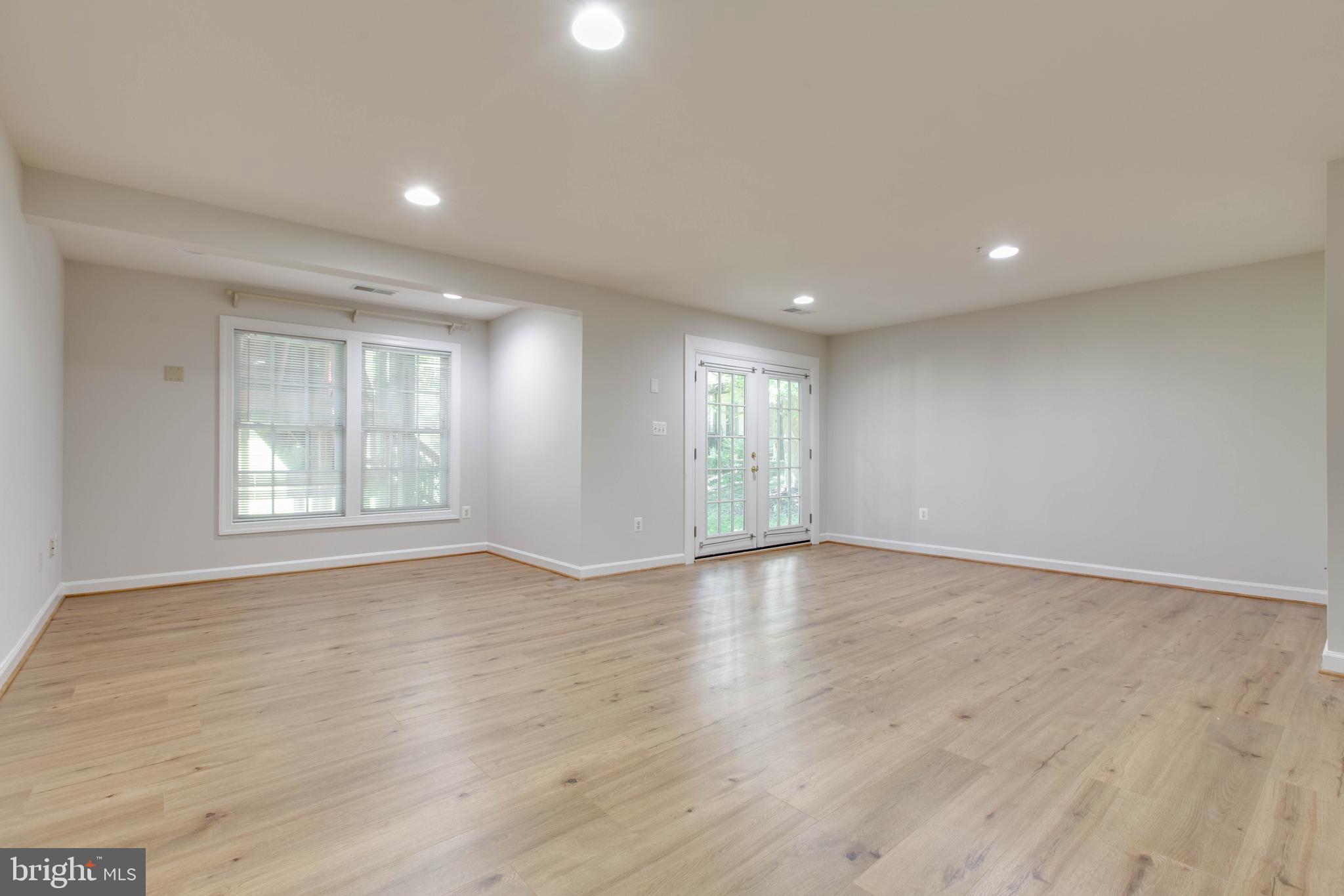 WAVERLY WOODS - Residential