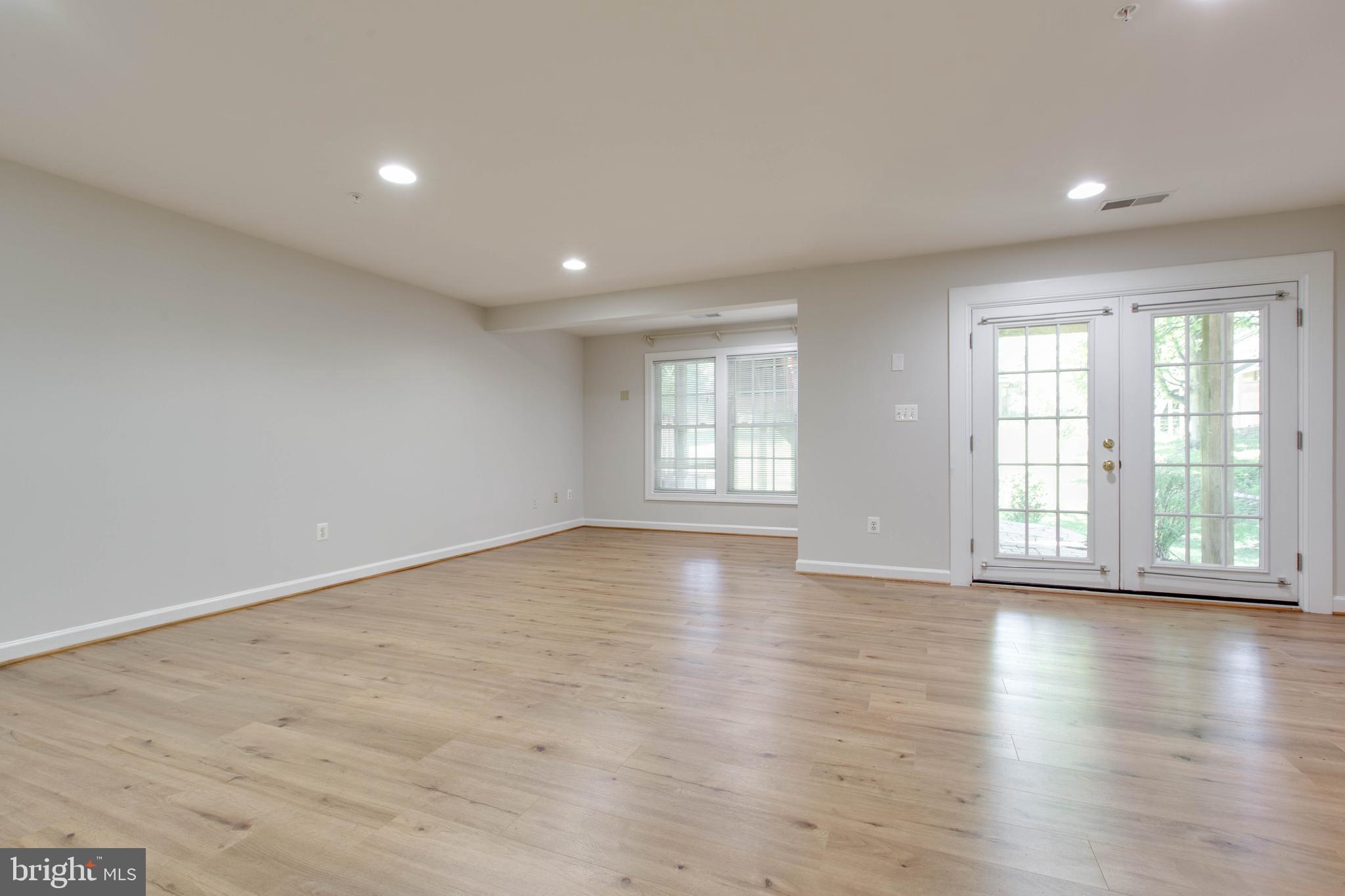WAVERLY WOODS - Residential