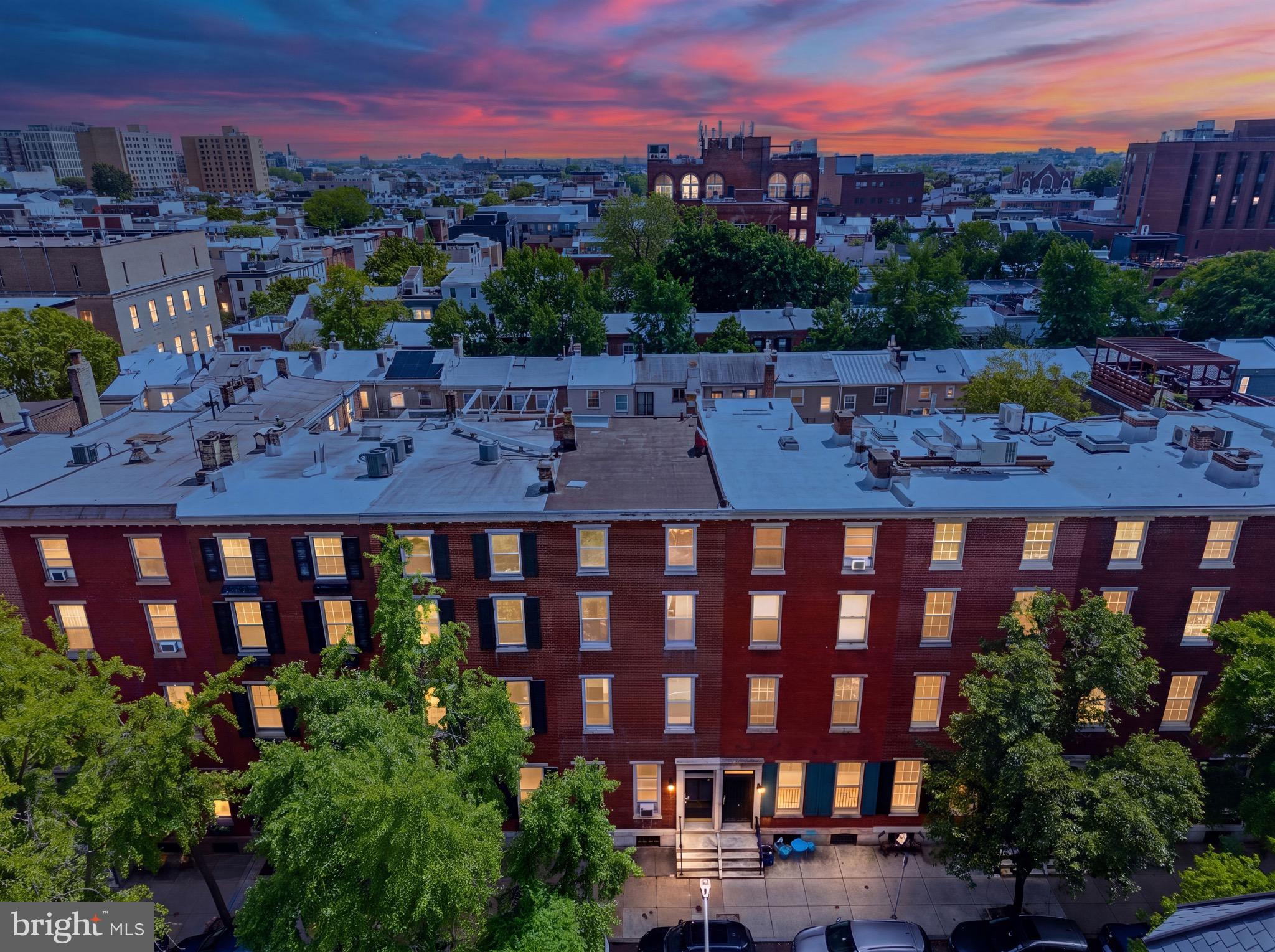 RITTENHOUSE SQUARE - Commercial Sale
