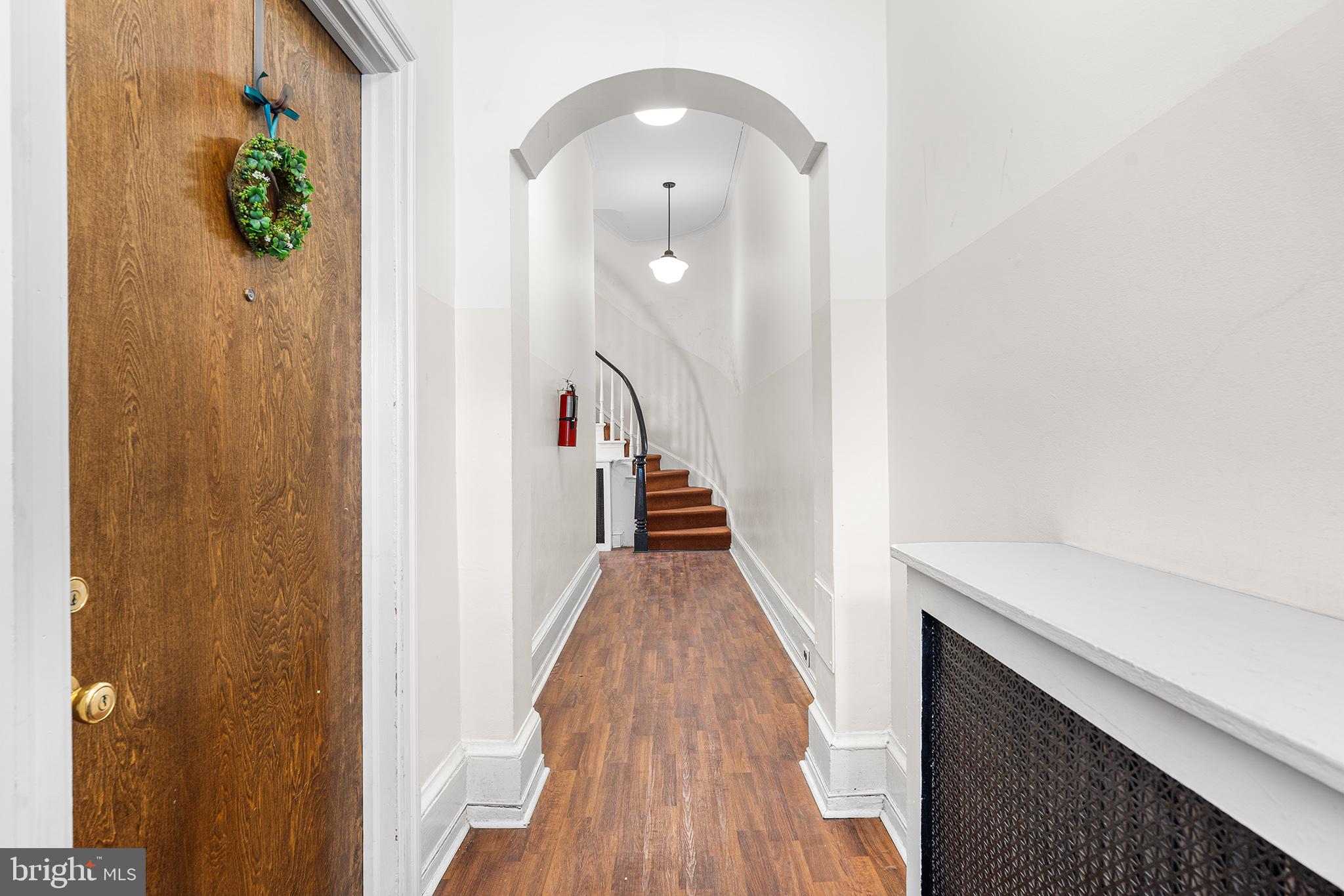 RITTENHOUSE SQUARE - Commercial Sale