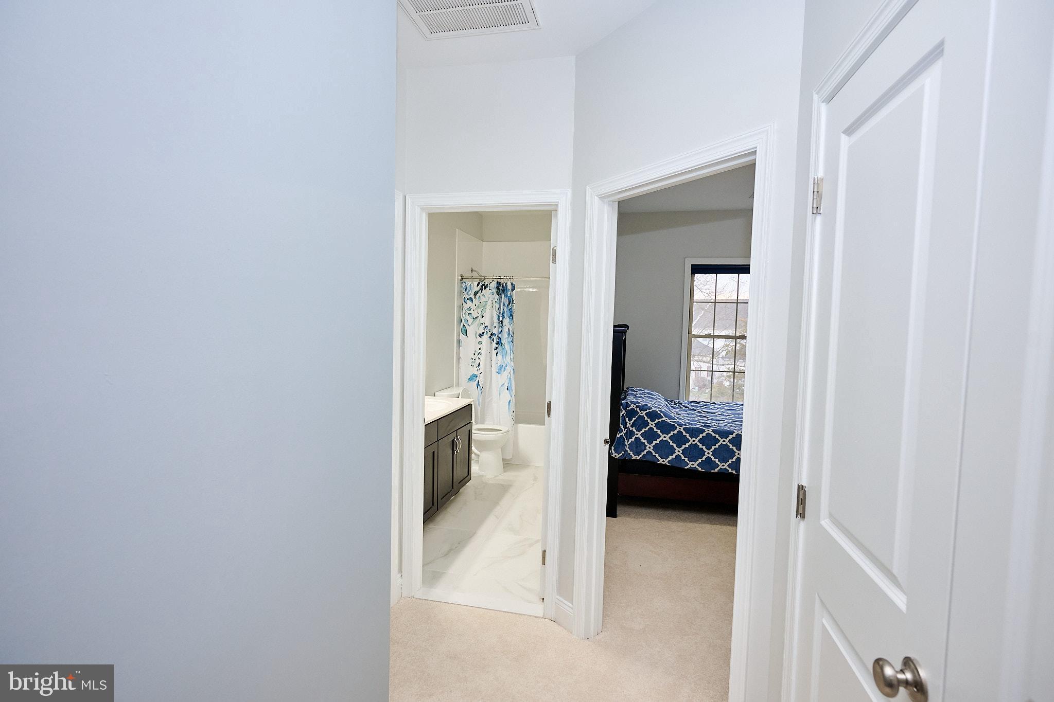 MOOREFIELD STATION - Residential Lease
