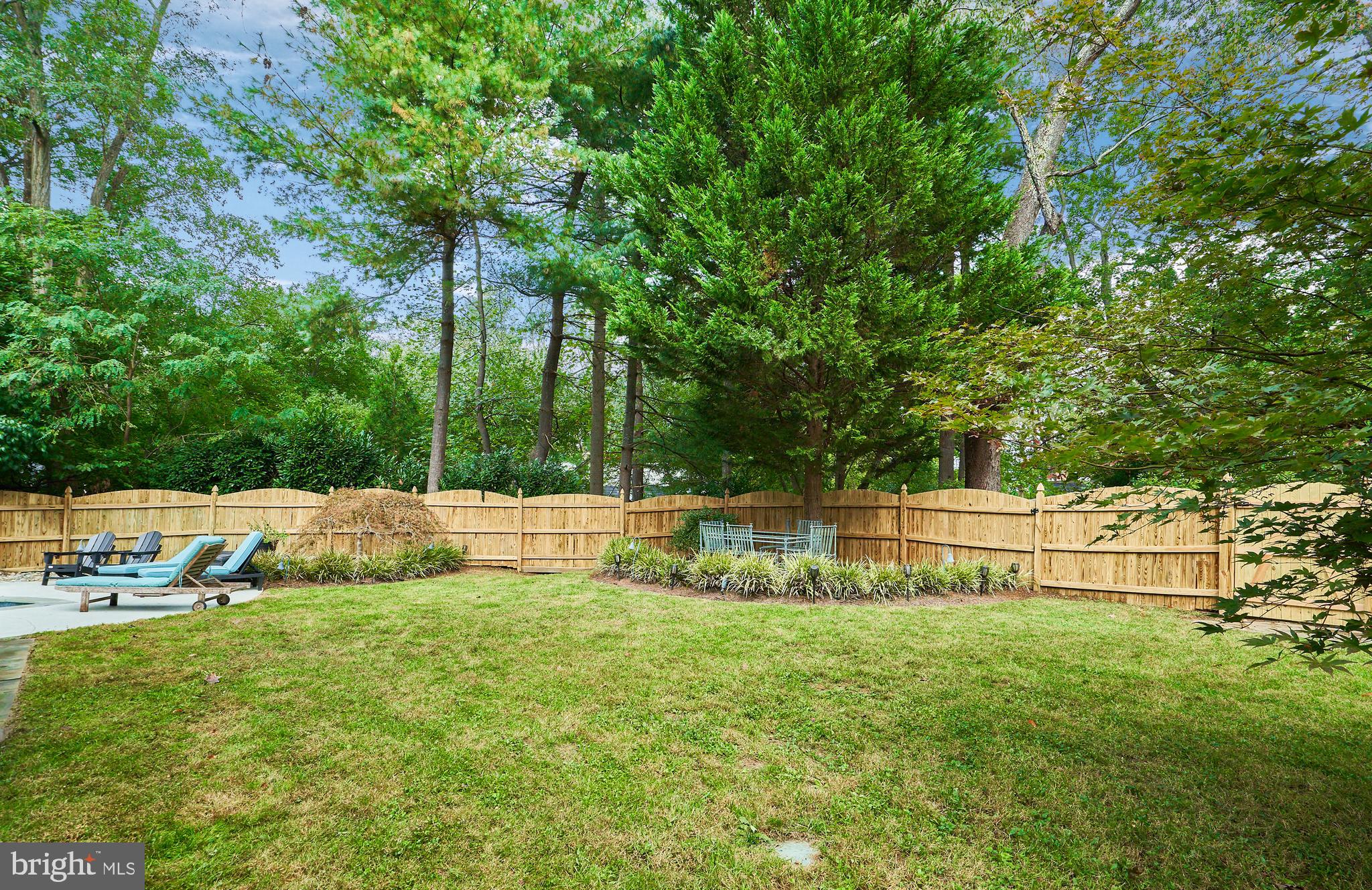 MERRYWOOD ON THE POTOMAC - Residential