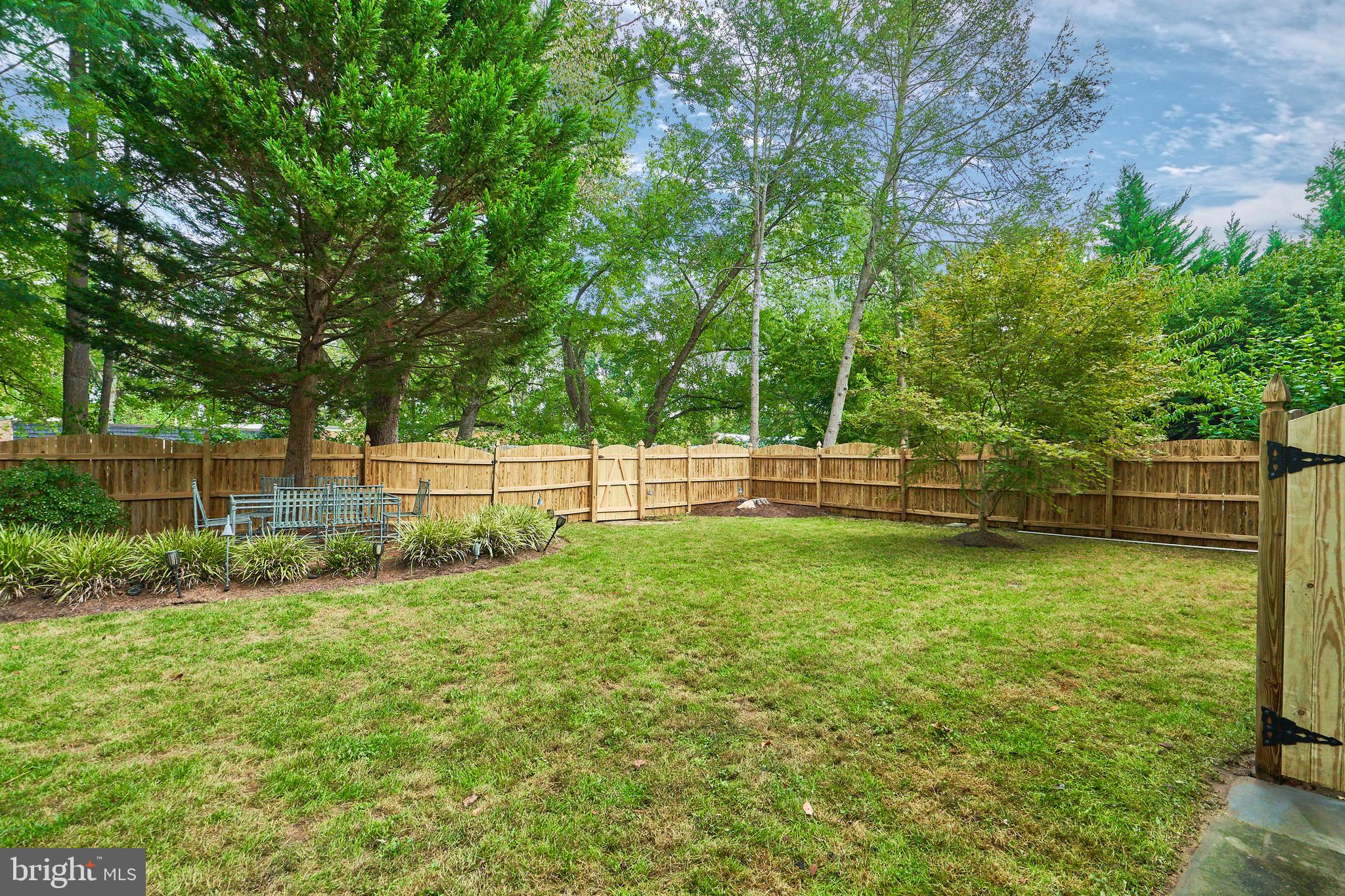 MERRYWOOD ON THE POTOMAC - Residential