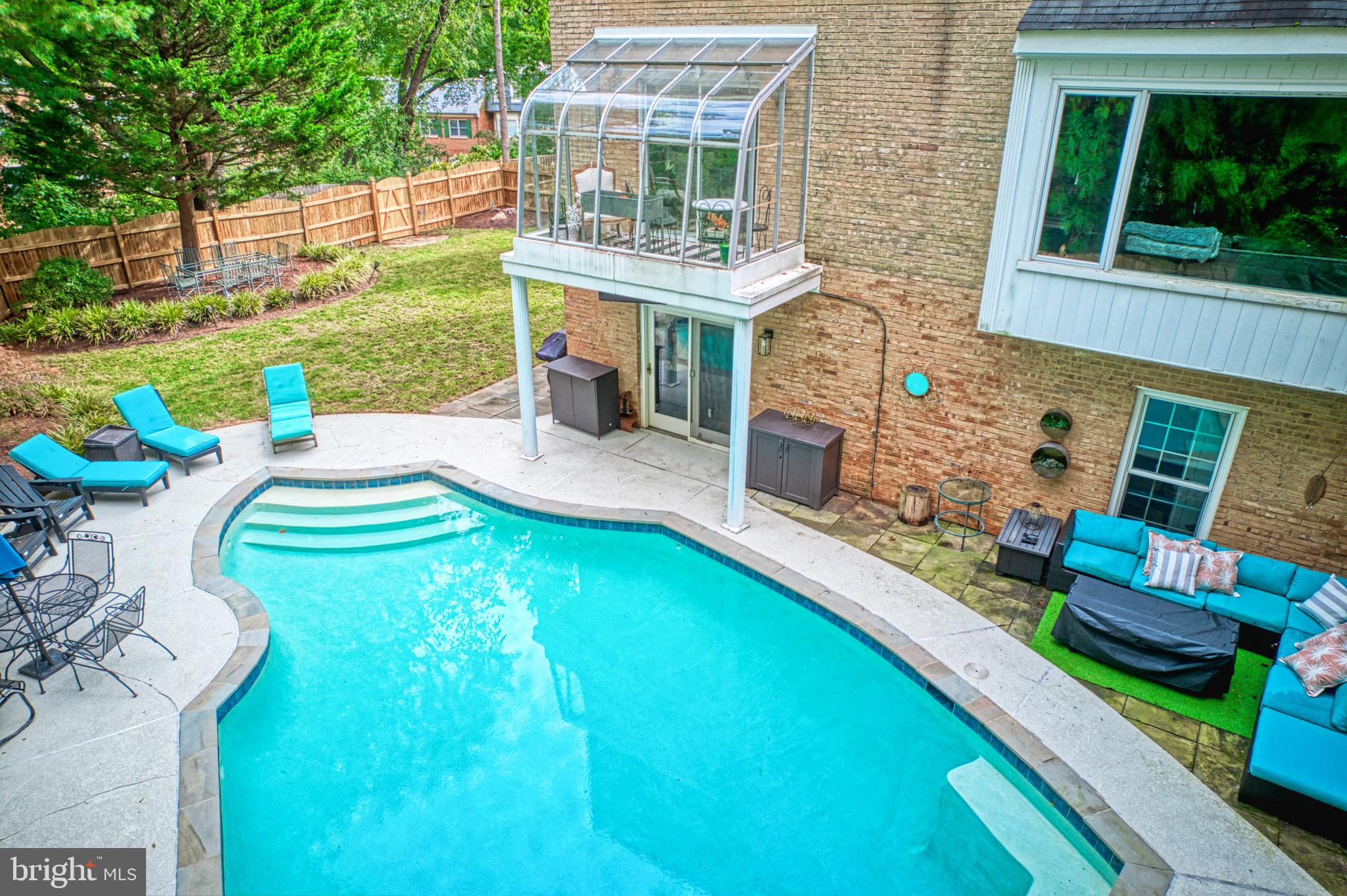 MERRYWOOD ON THE POTOMAC - Residential