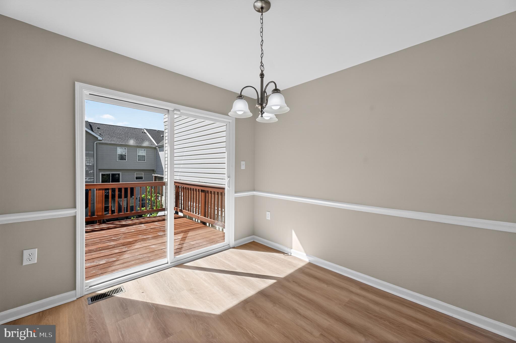 MANOR PARK - Residential