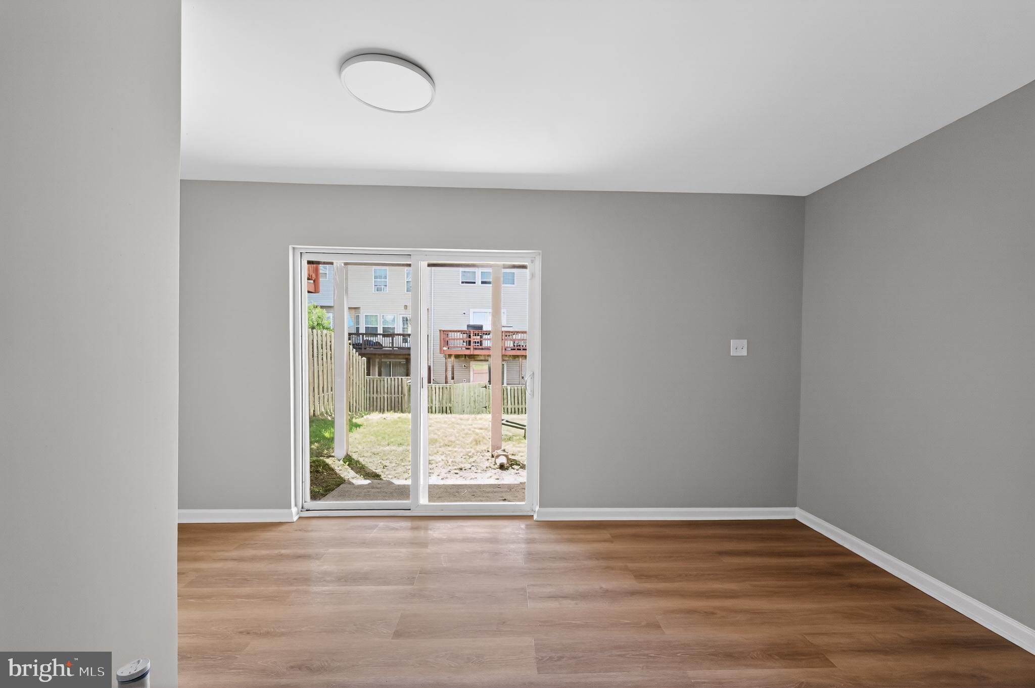 MANOR PARK - Residential