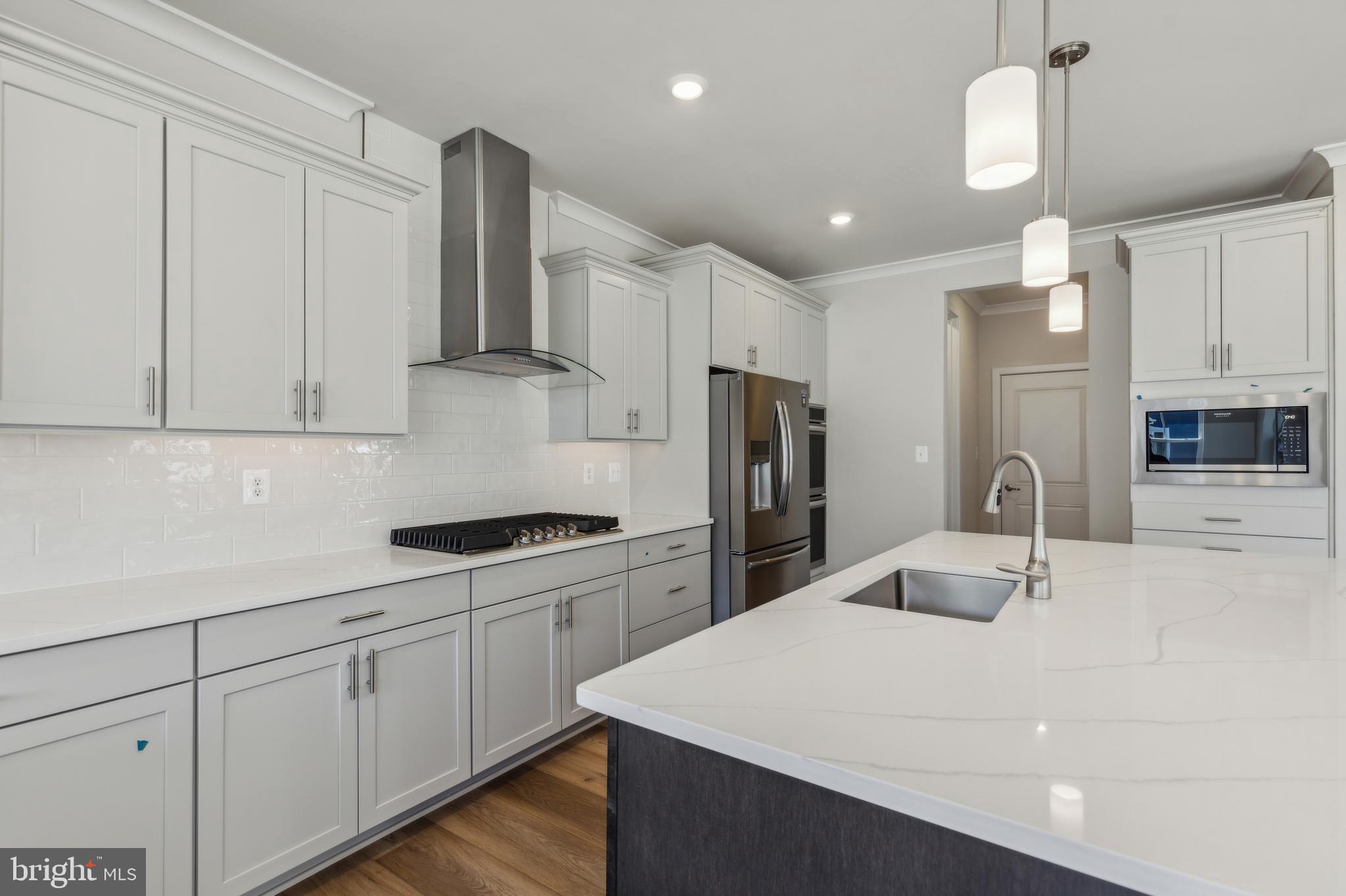 PARKSIDE PRESERVE - Residential