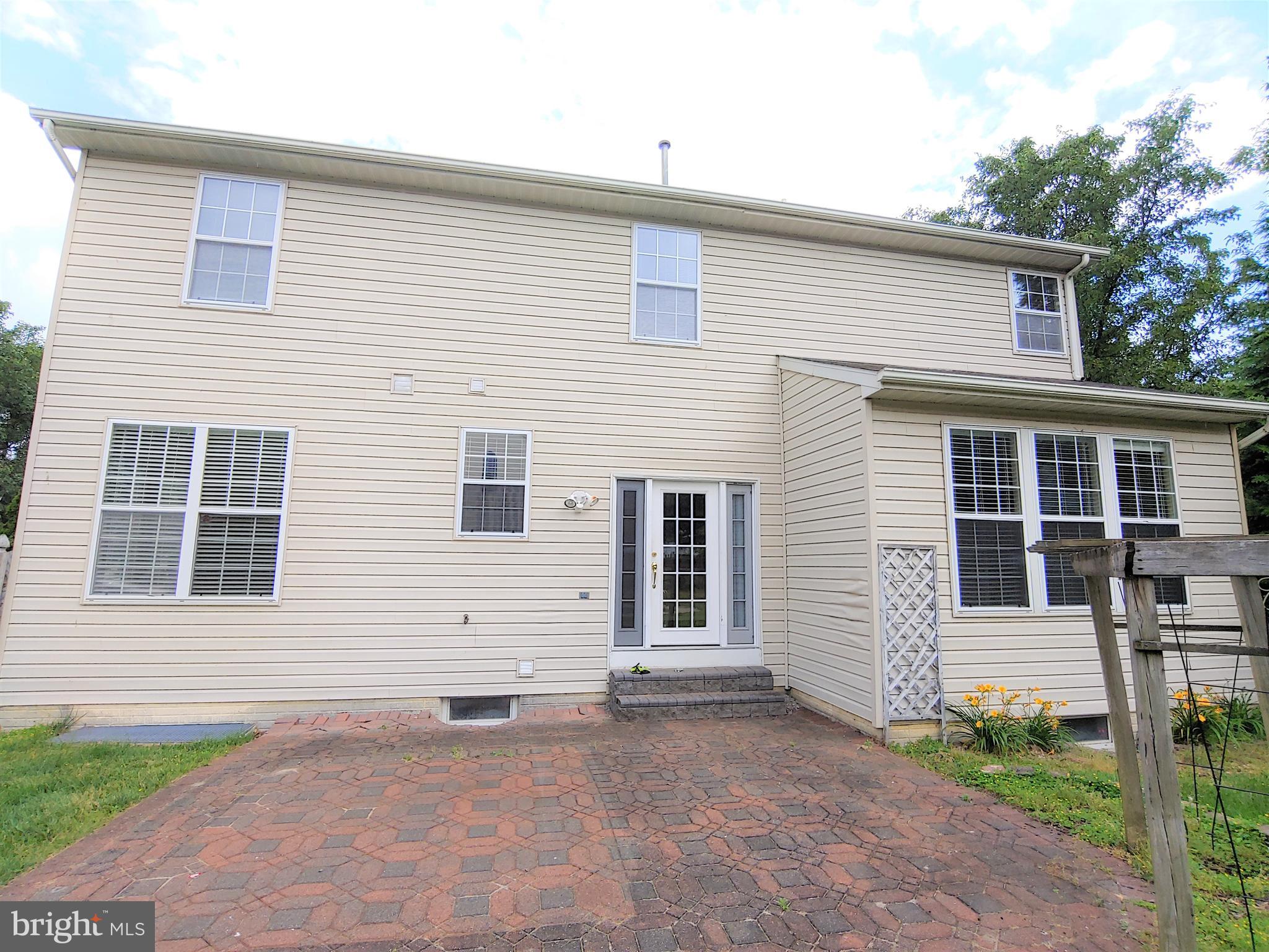 CHAPMAN FARM AT CROFTON - Residential Lease