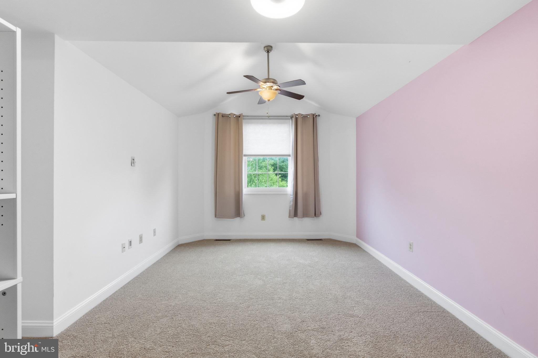 MONTGOMERY WALK - Residential