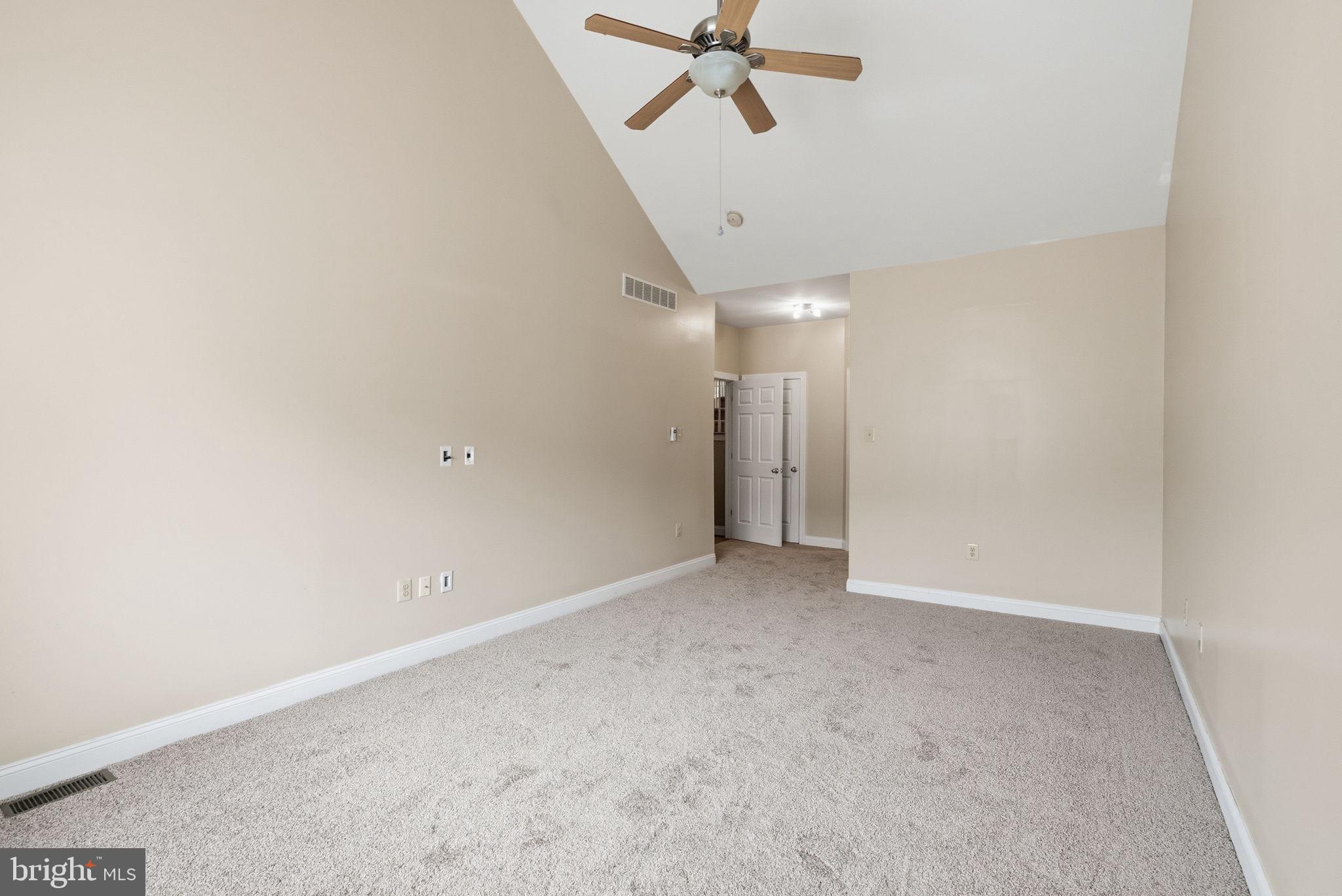 MONTGOMERY WALK - Residential