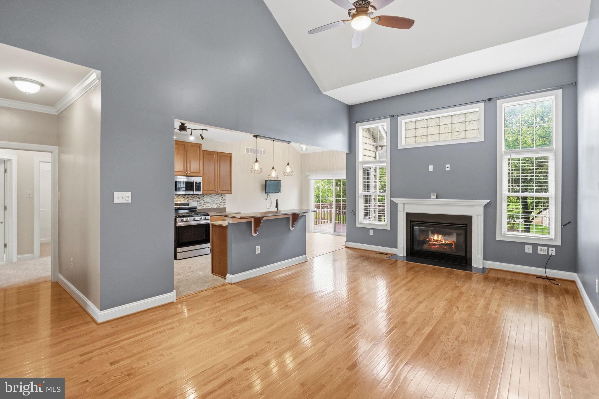 MONTGOMERY WALK - Residential