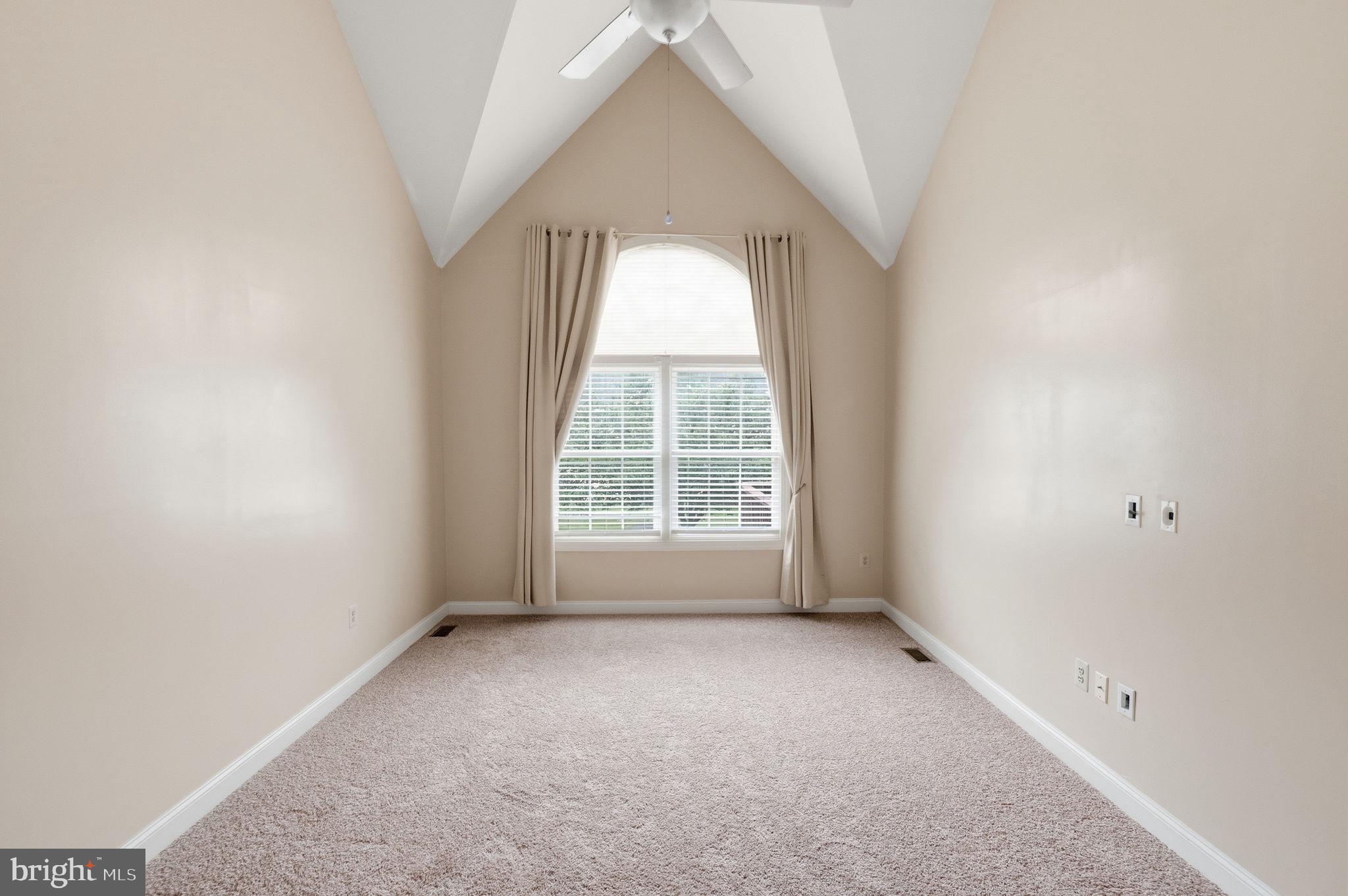 MONTGOMERY WALK - Residential