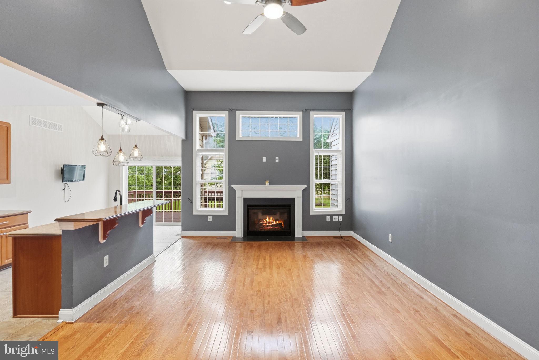 MONTGOMERY WALK - Residential