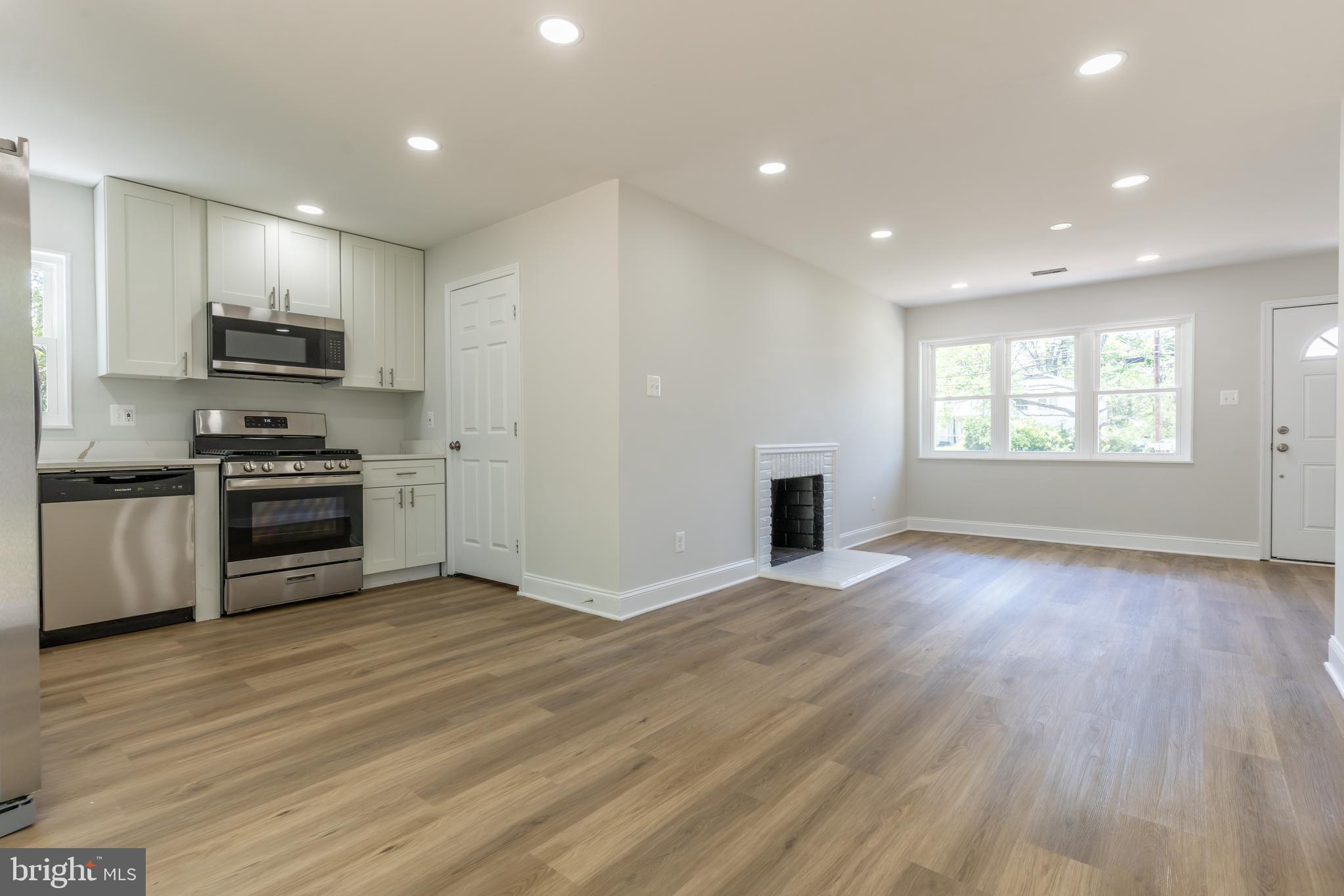 NORTH SPRINGFIELD - Residential