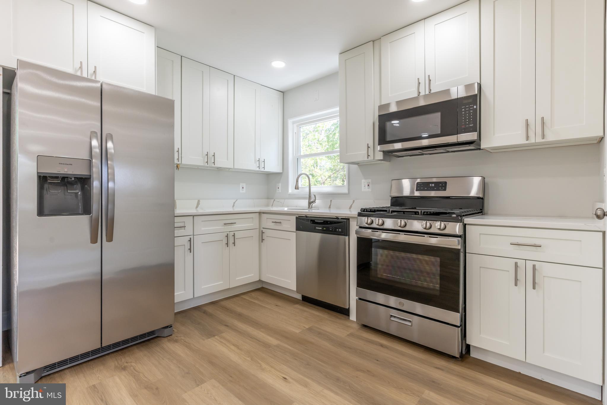 NORTH SPRINGFIELD - Residential