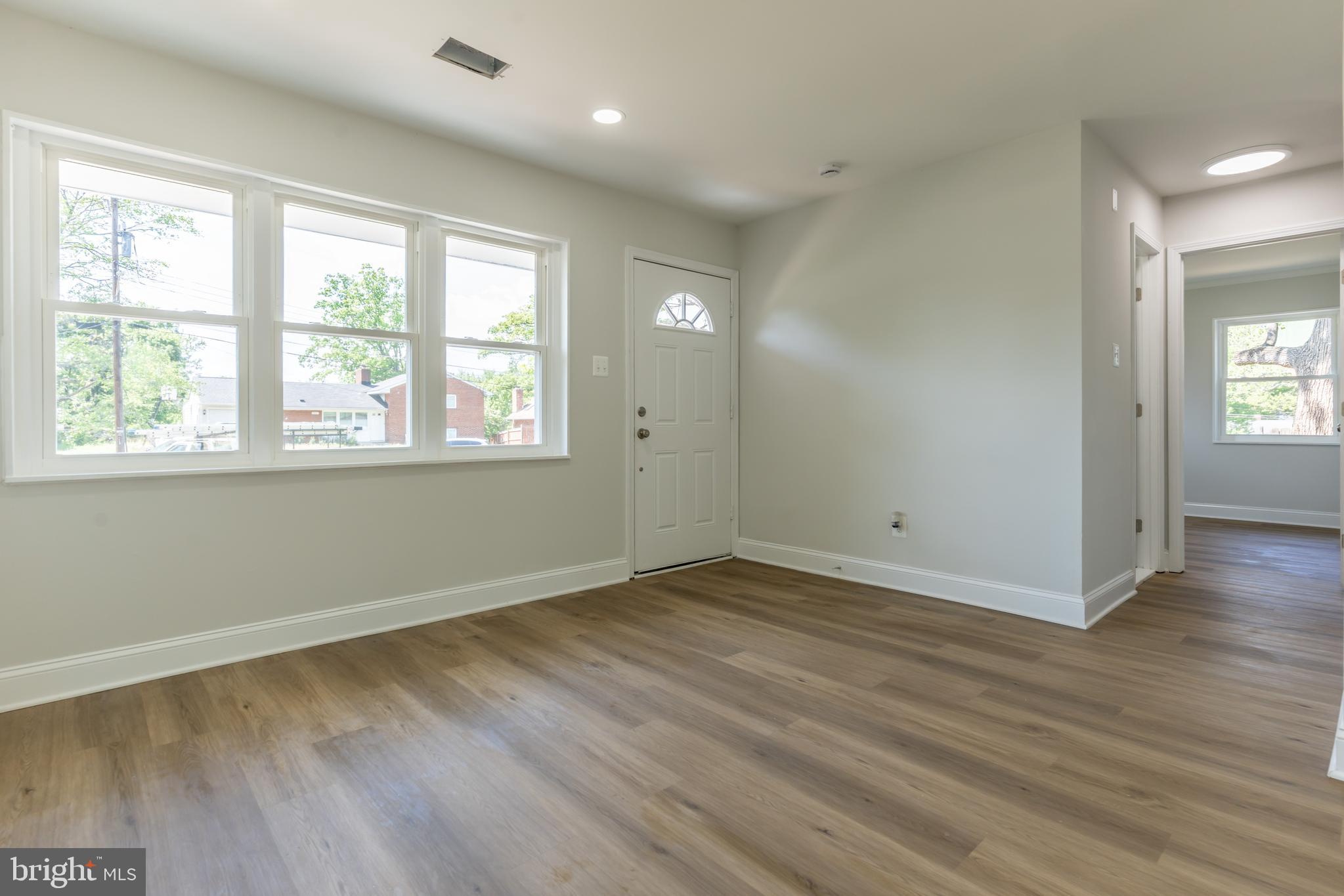 NORTH SPRINGFIELD - Residential