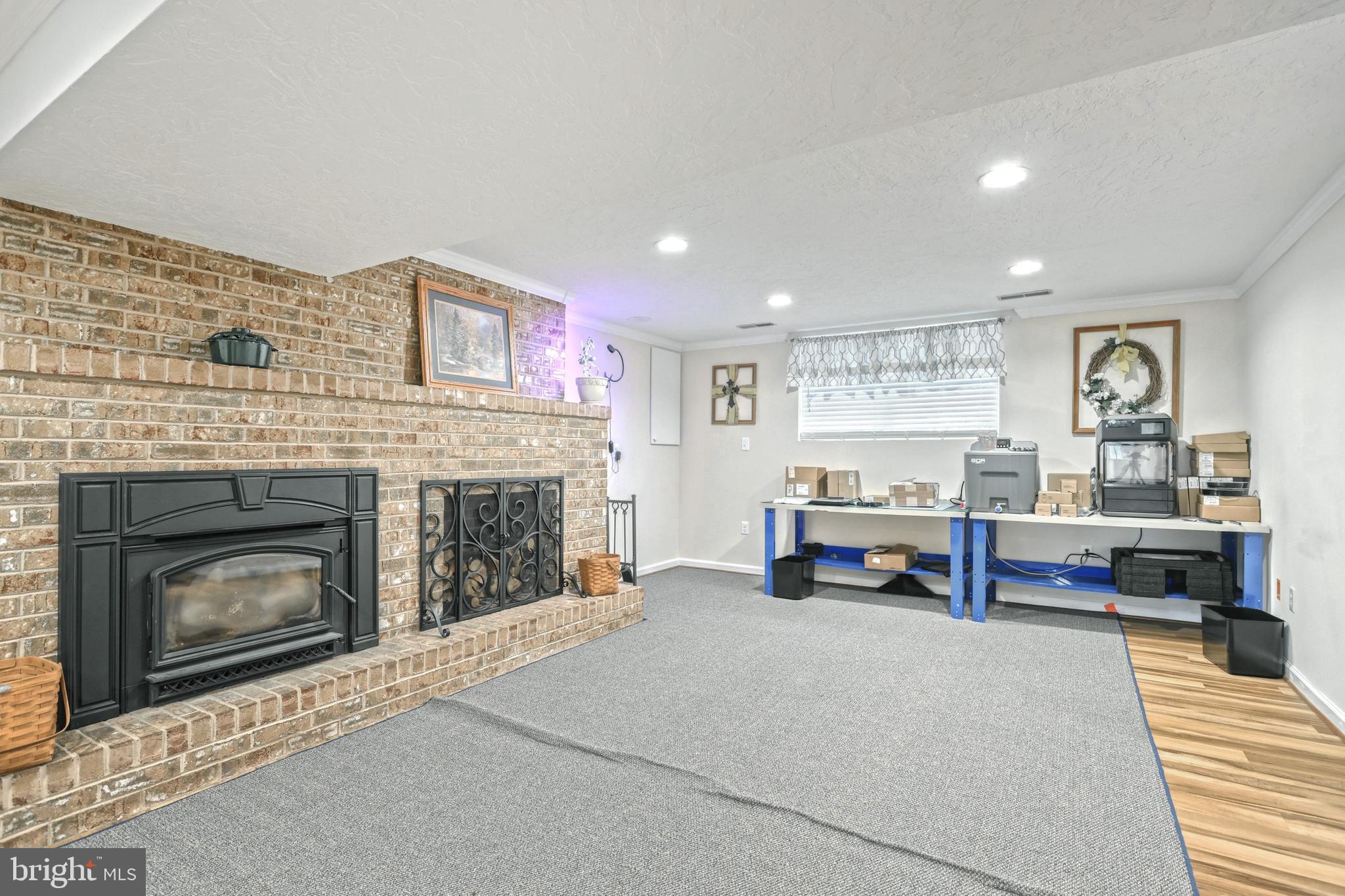 SHERWOOD FOREST - Residential