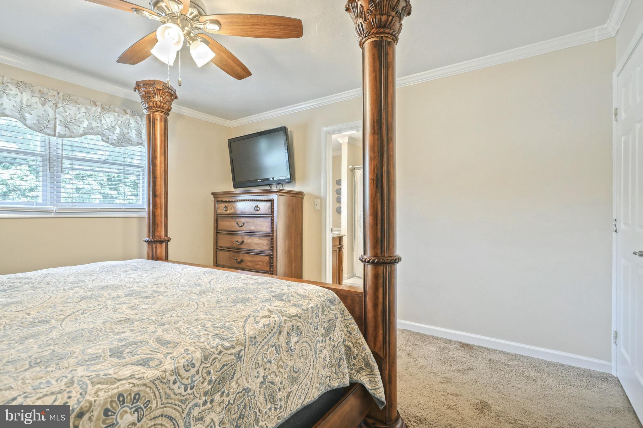 SHERWOOD FOREST - Residential