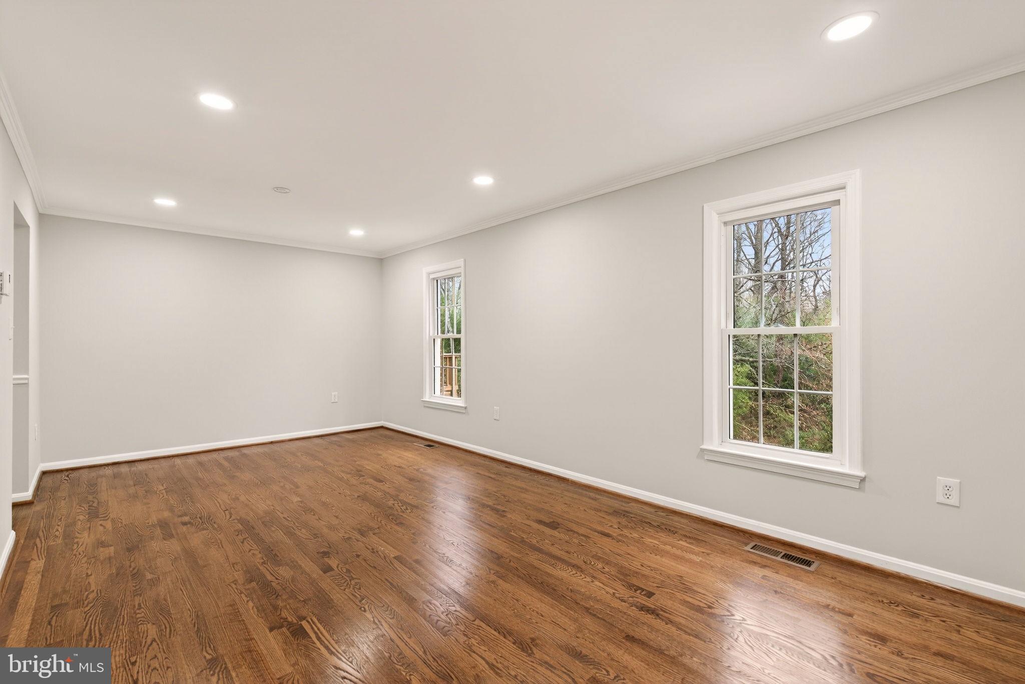 BRIARY FARMS TOWNHOMES - Residential