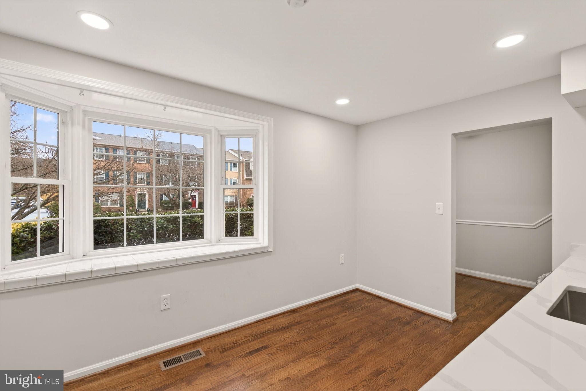 BRIARY FARMS TOWNHOMES - Residential