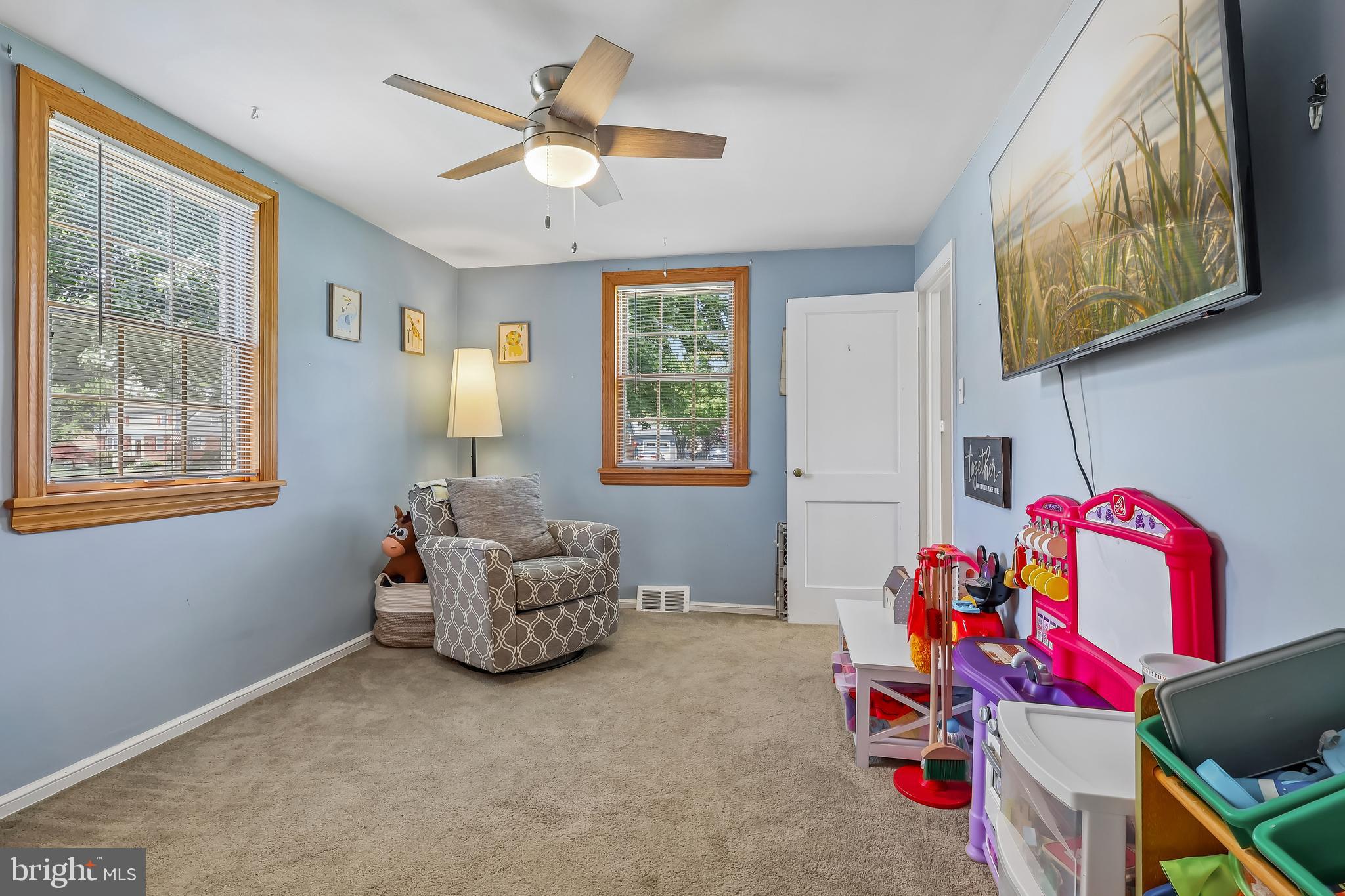 MORELAND MANOR - Residential
