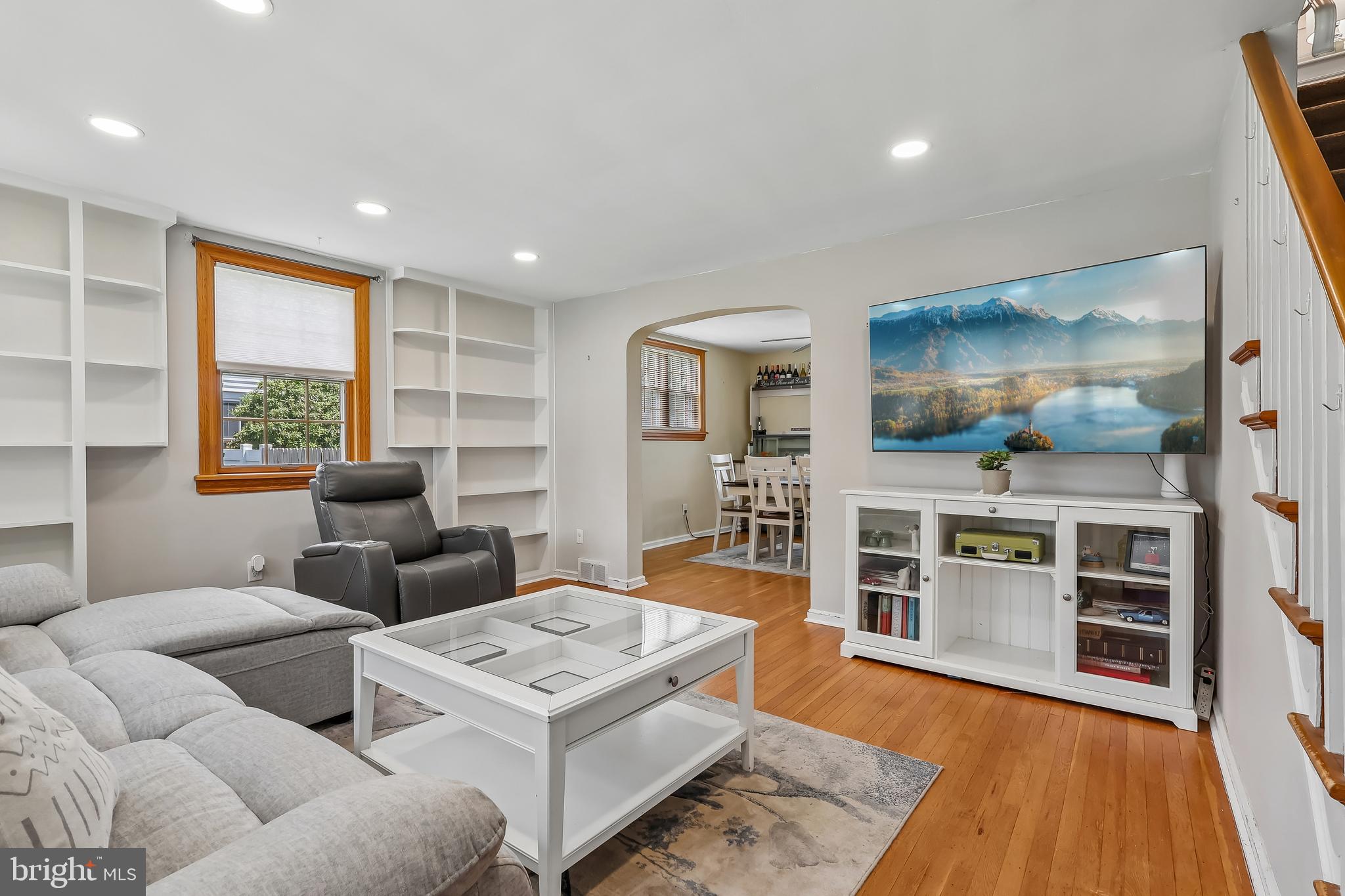 MORELAND MANOR - Residential