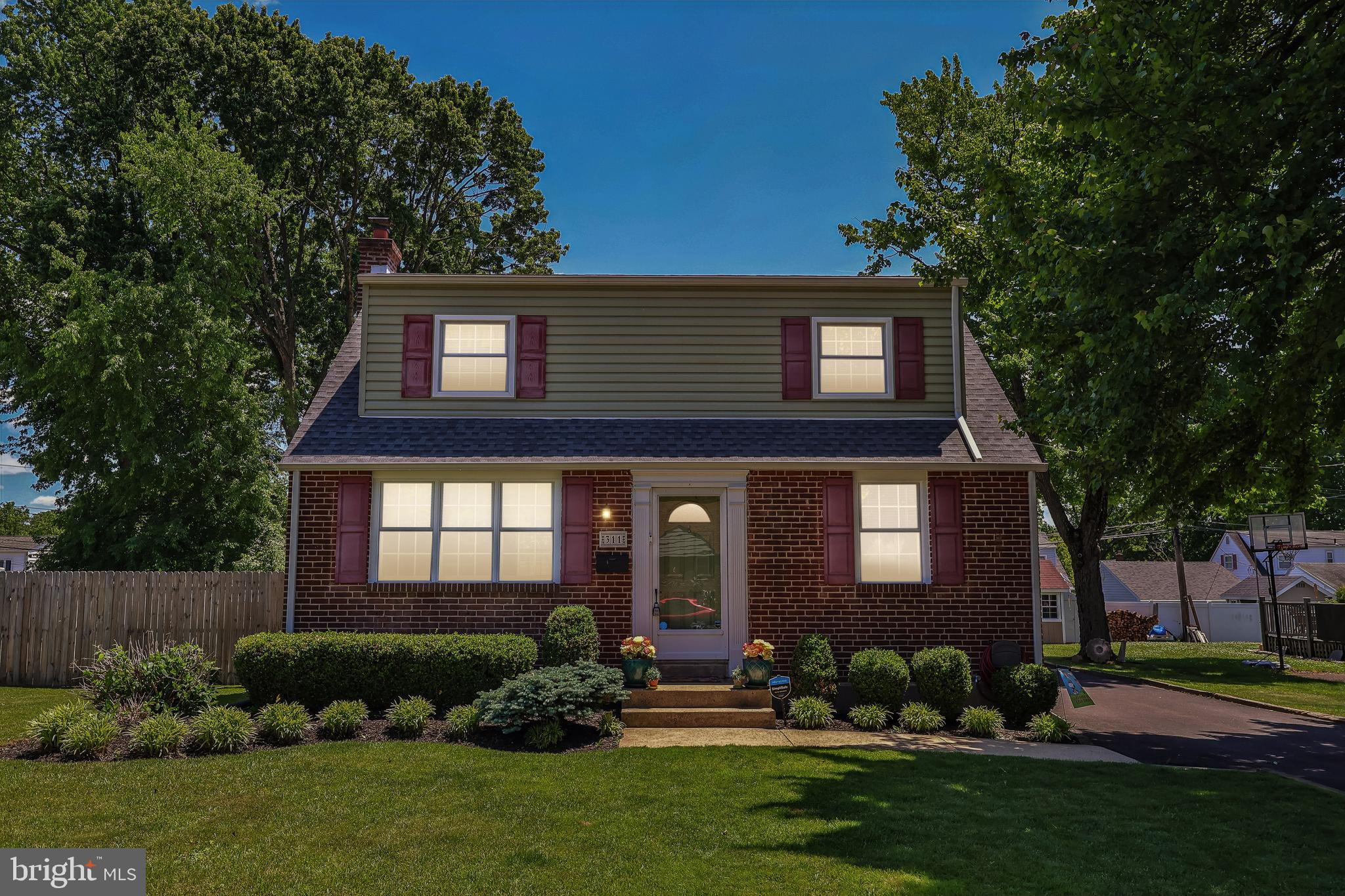 MORELAND MANOR - Residential