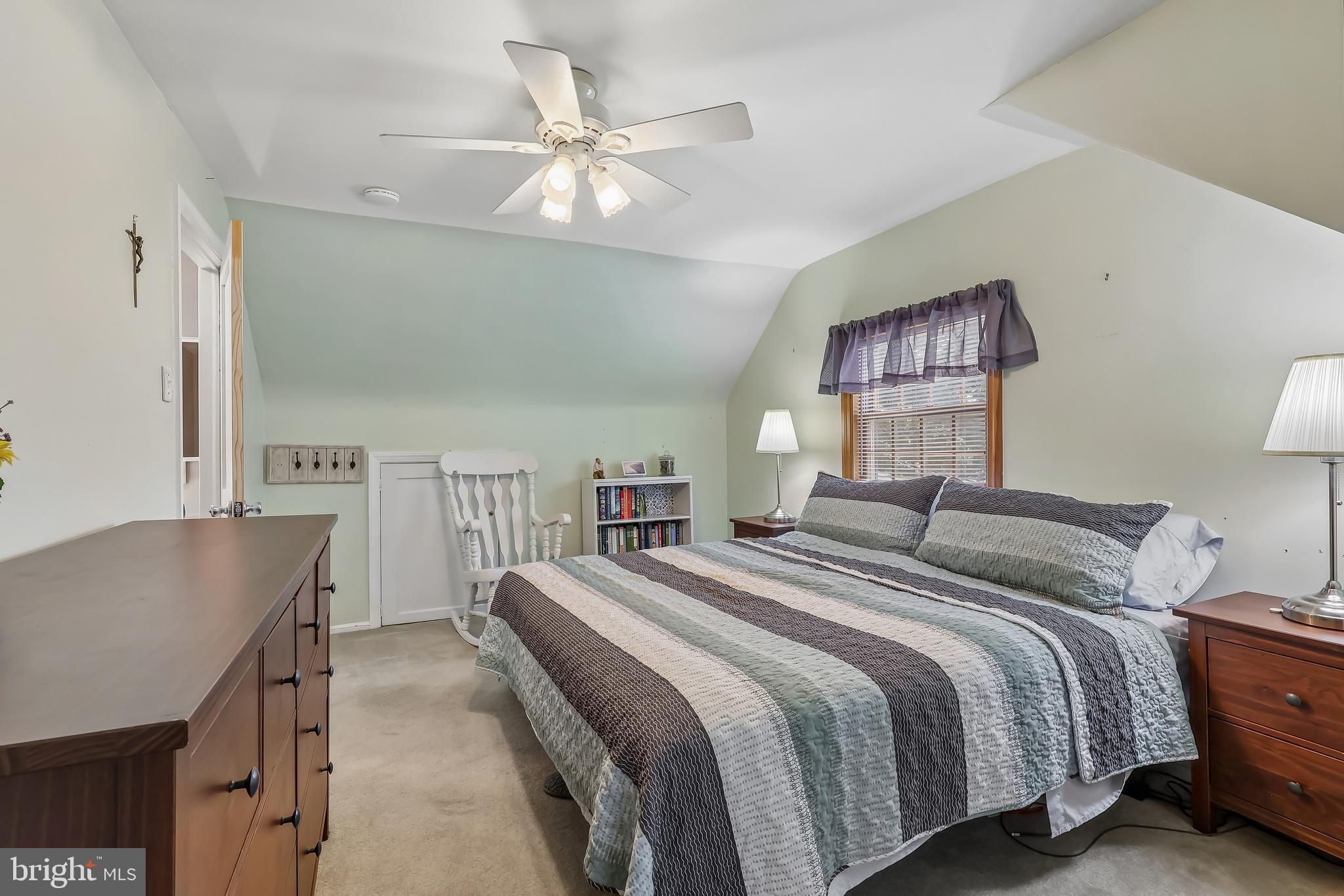 MORELAND MANOR - Residential