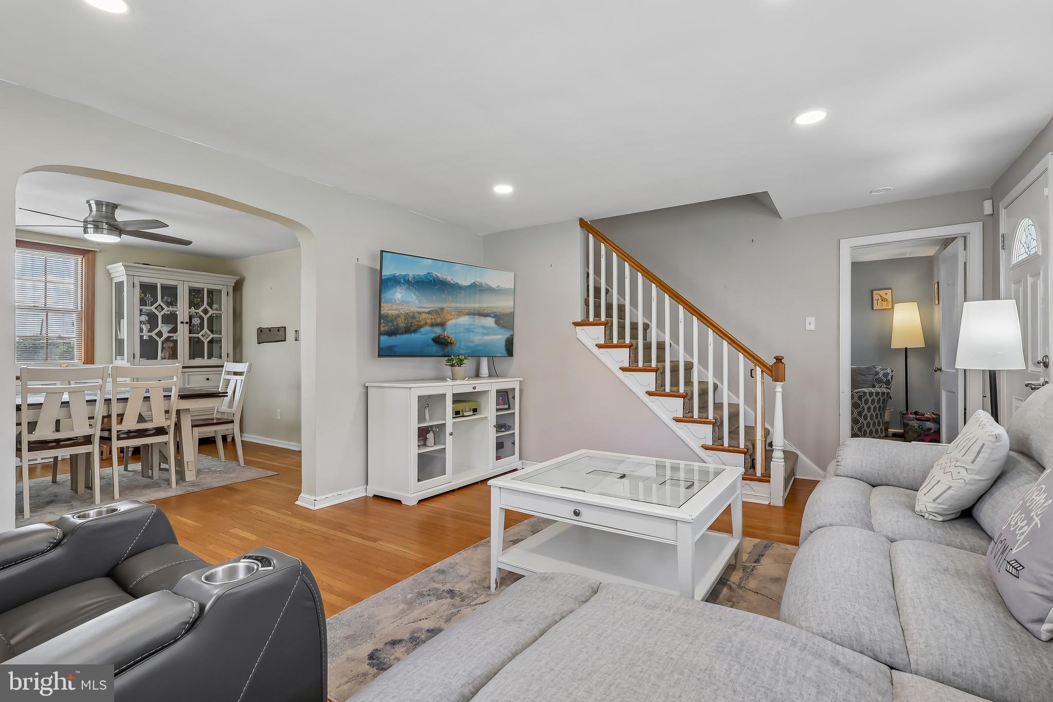 MORELAND MANOR - Residential