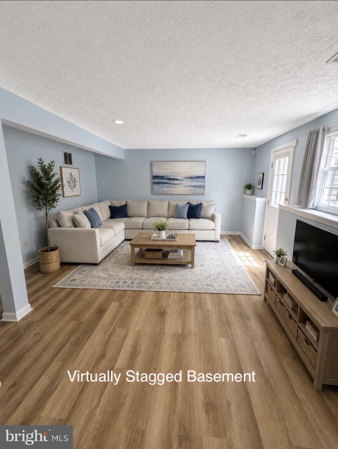 WINDING RIDGE - Residential