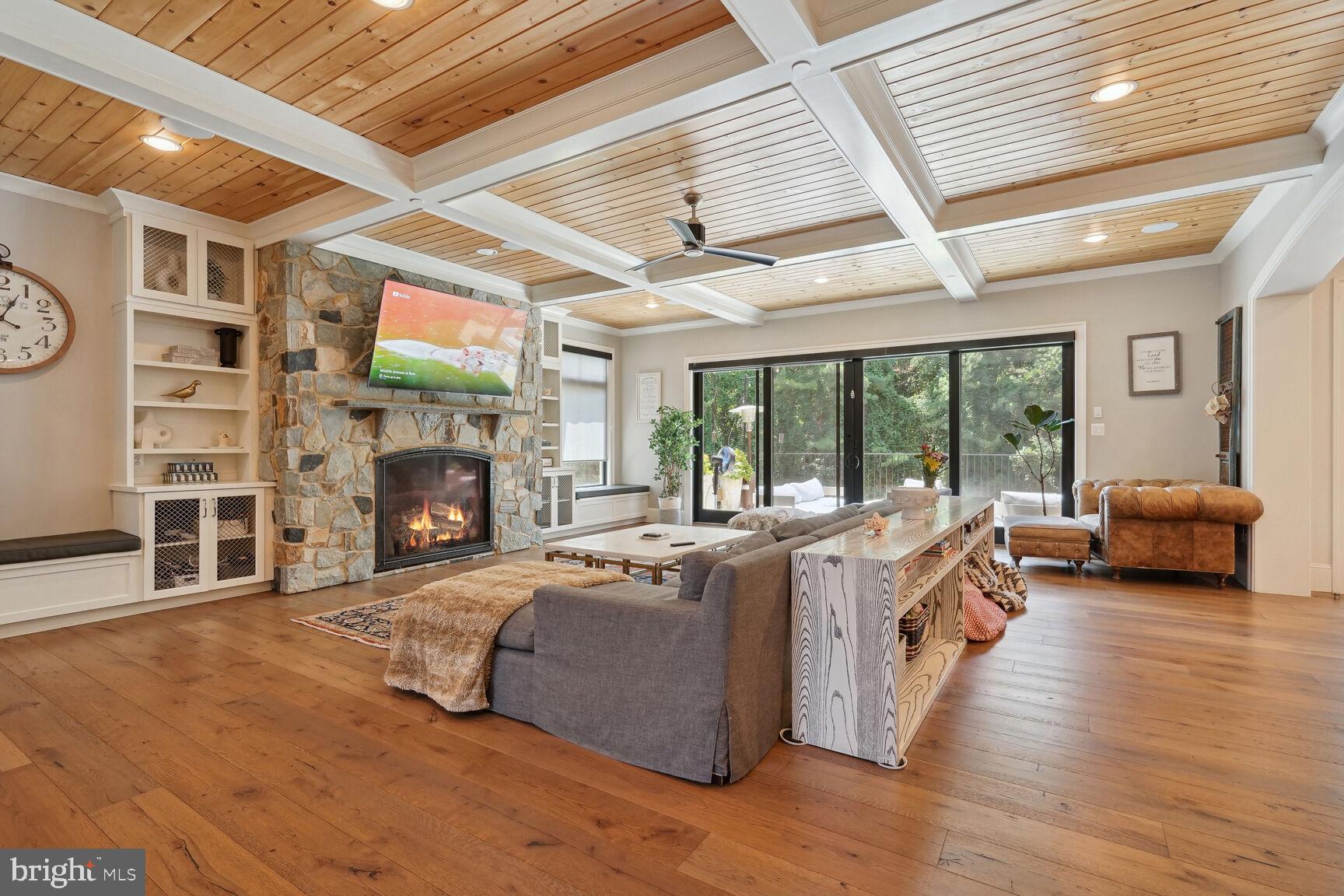 TRIADELPHIA MILL FARM - Residential