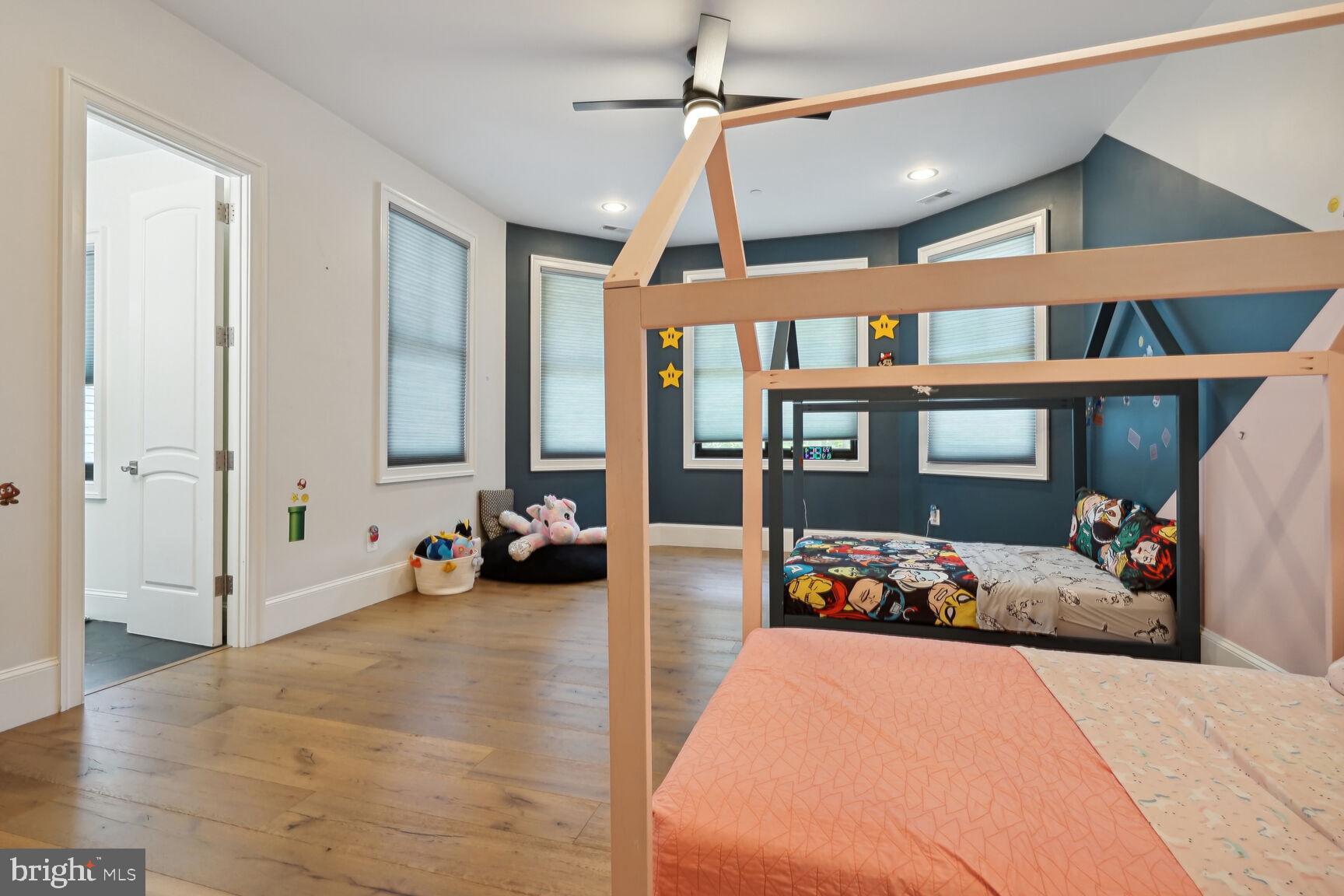 TRIADELPHIA MILL FARM - Residential