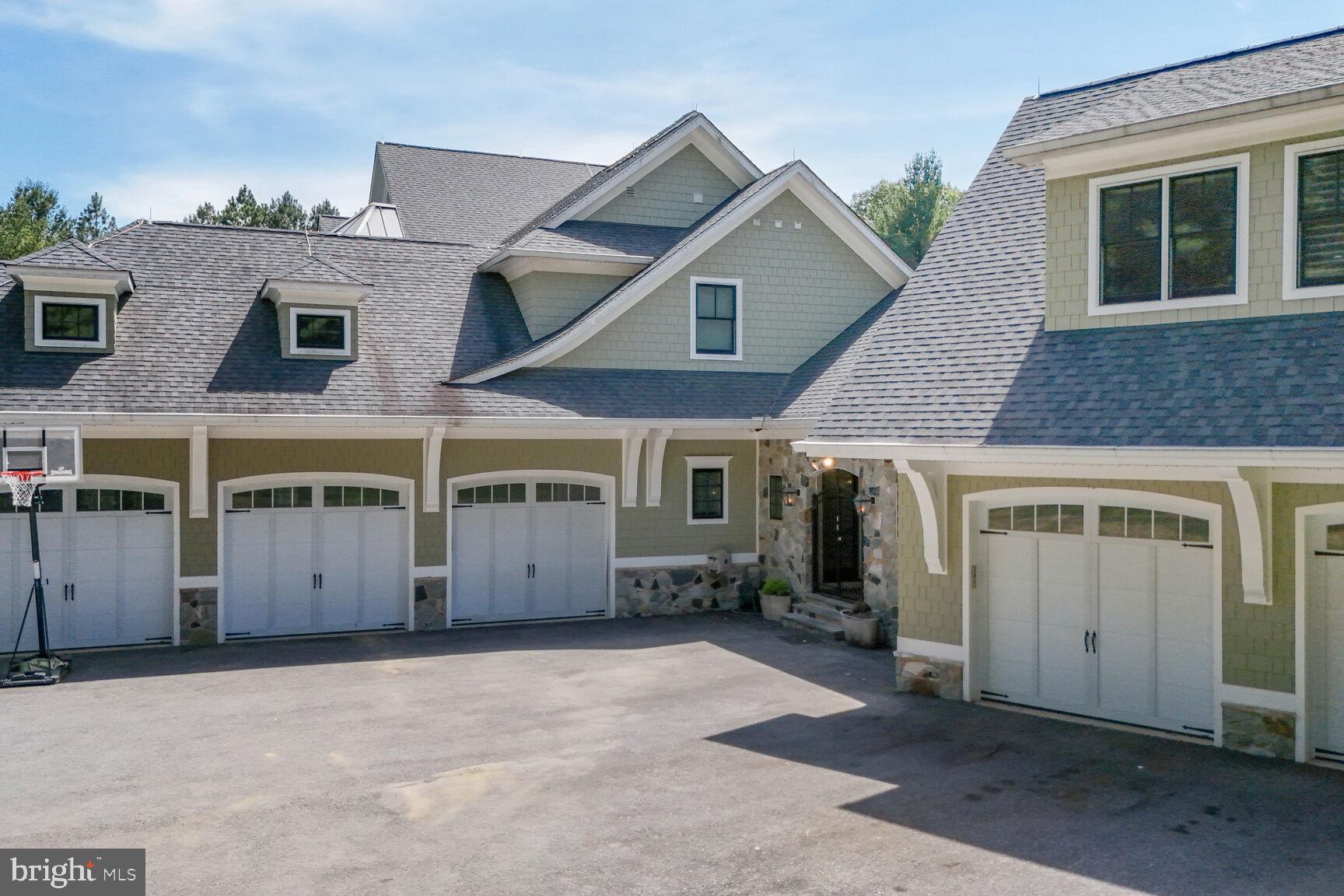 TRIADELPHIA MILL FARM - Residential