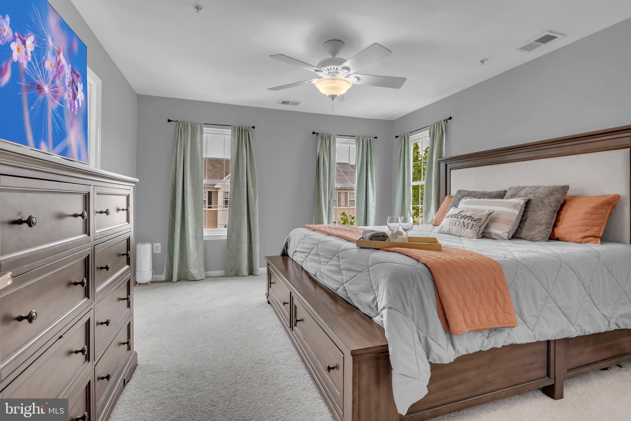 APPLEGATE NORTH - Residential