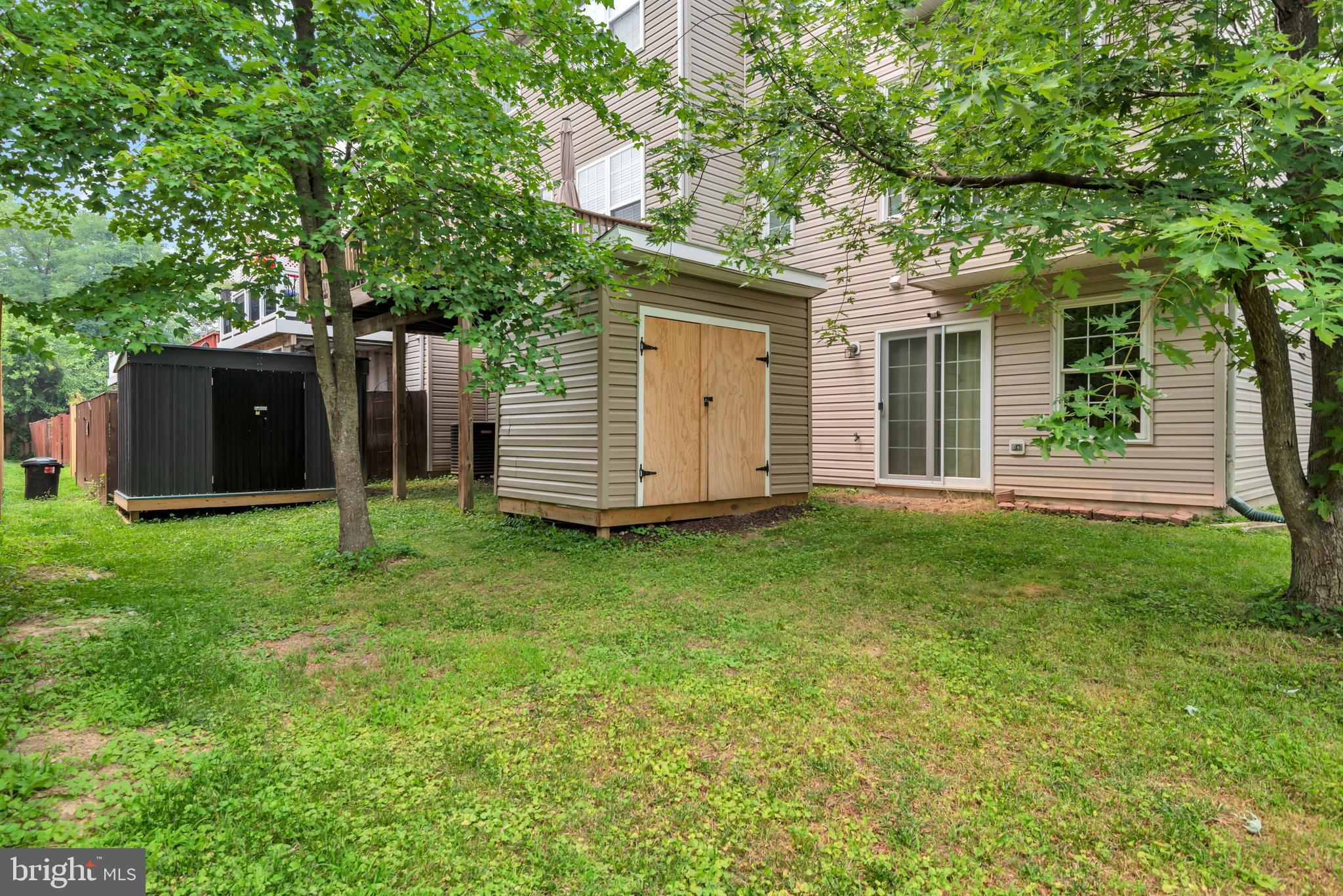 APPLEGATE NORTH - Residential