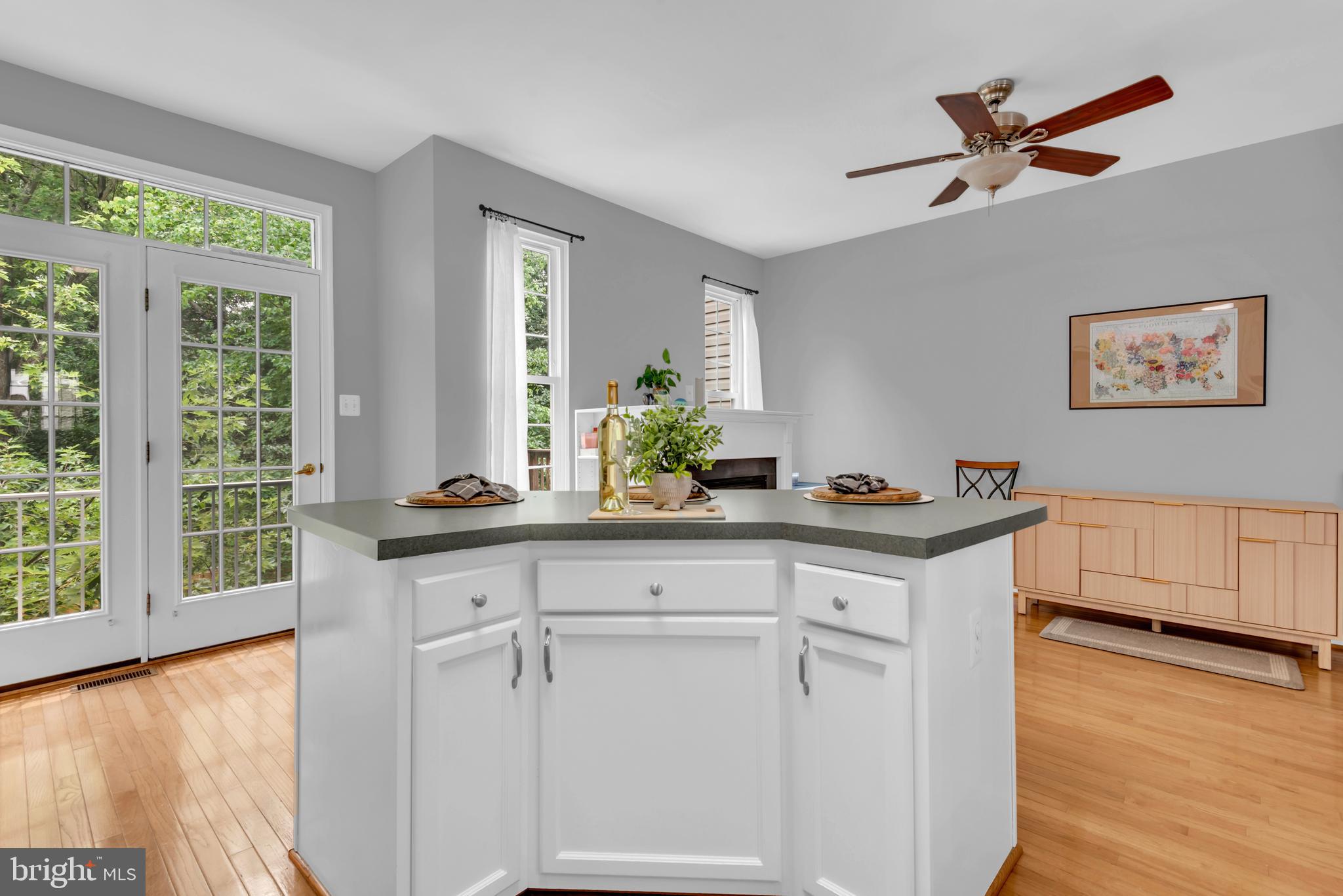 APPLEGATE NORTH - Residential