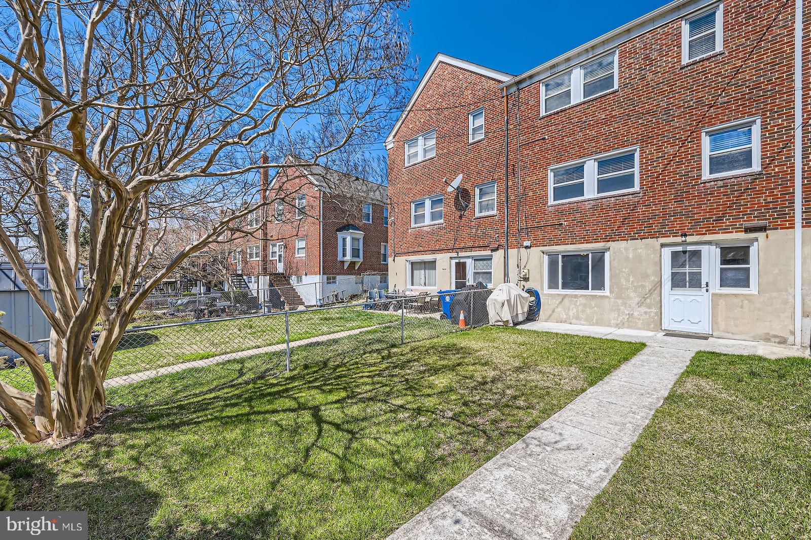 NORTHWOOD - Residential