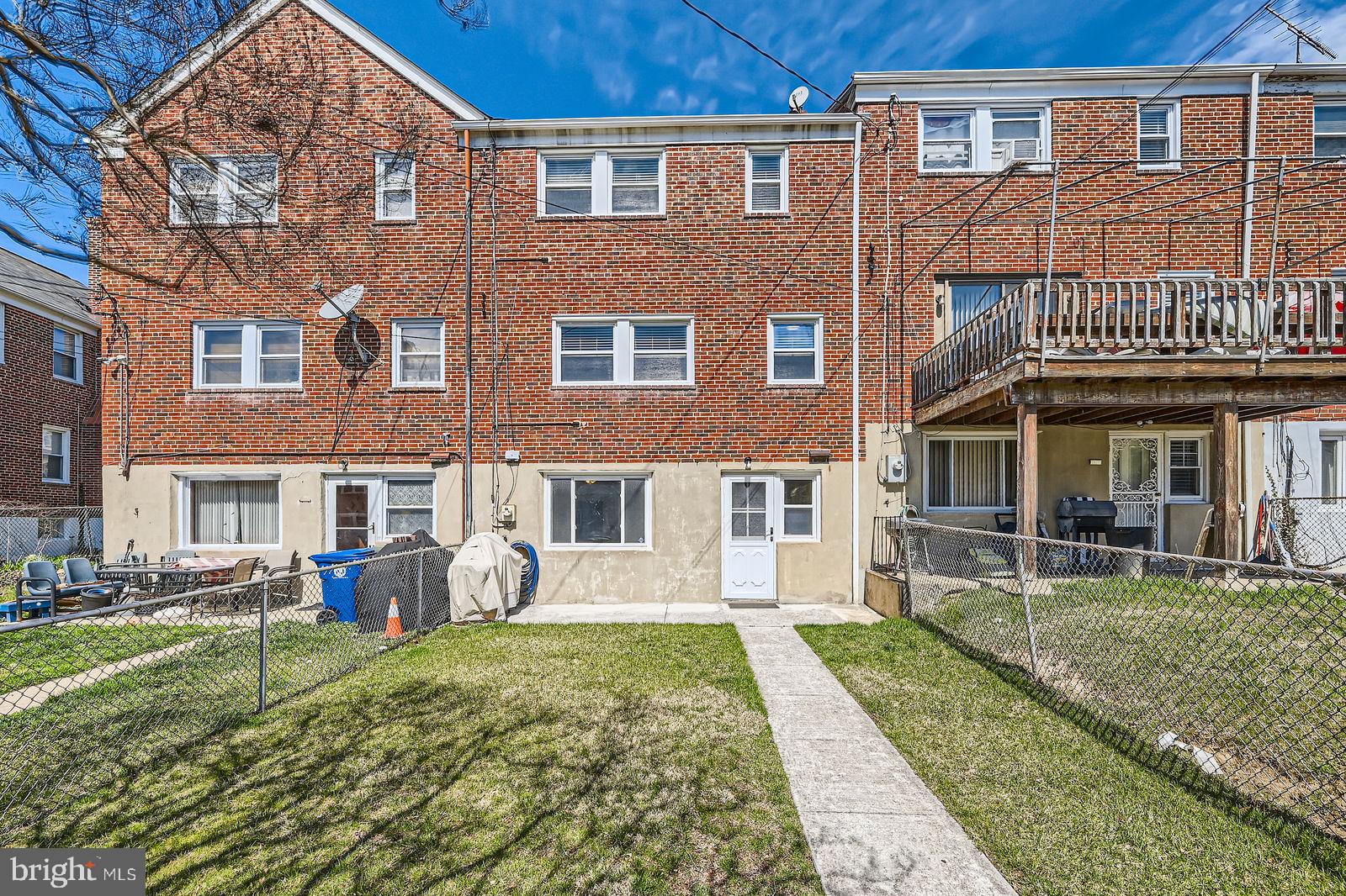 NORTHWOOD - Residential
