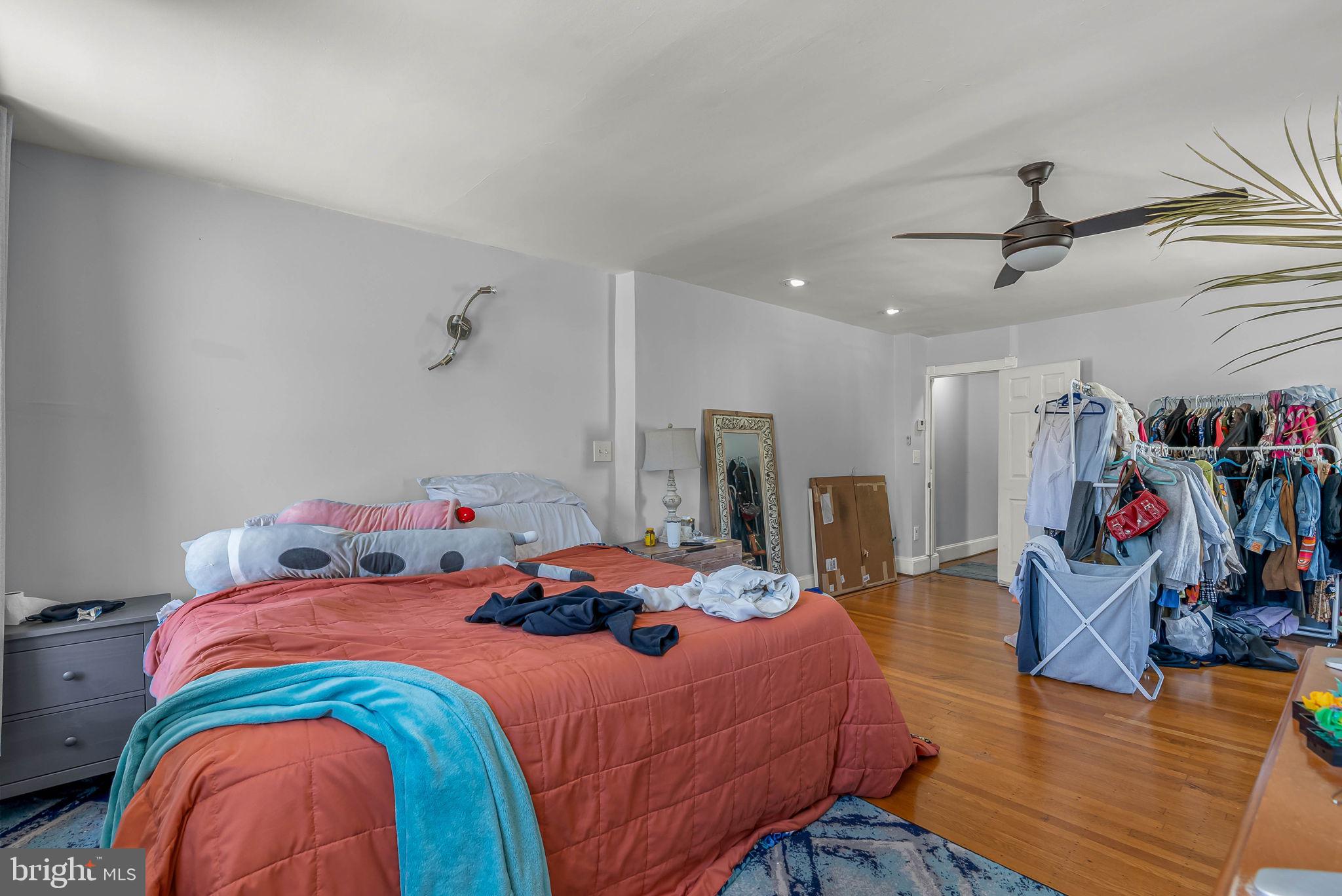 ROXBOROUGH - Residential