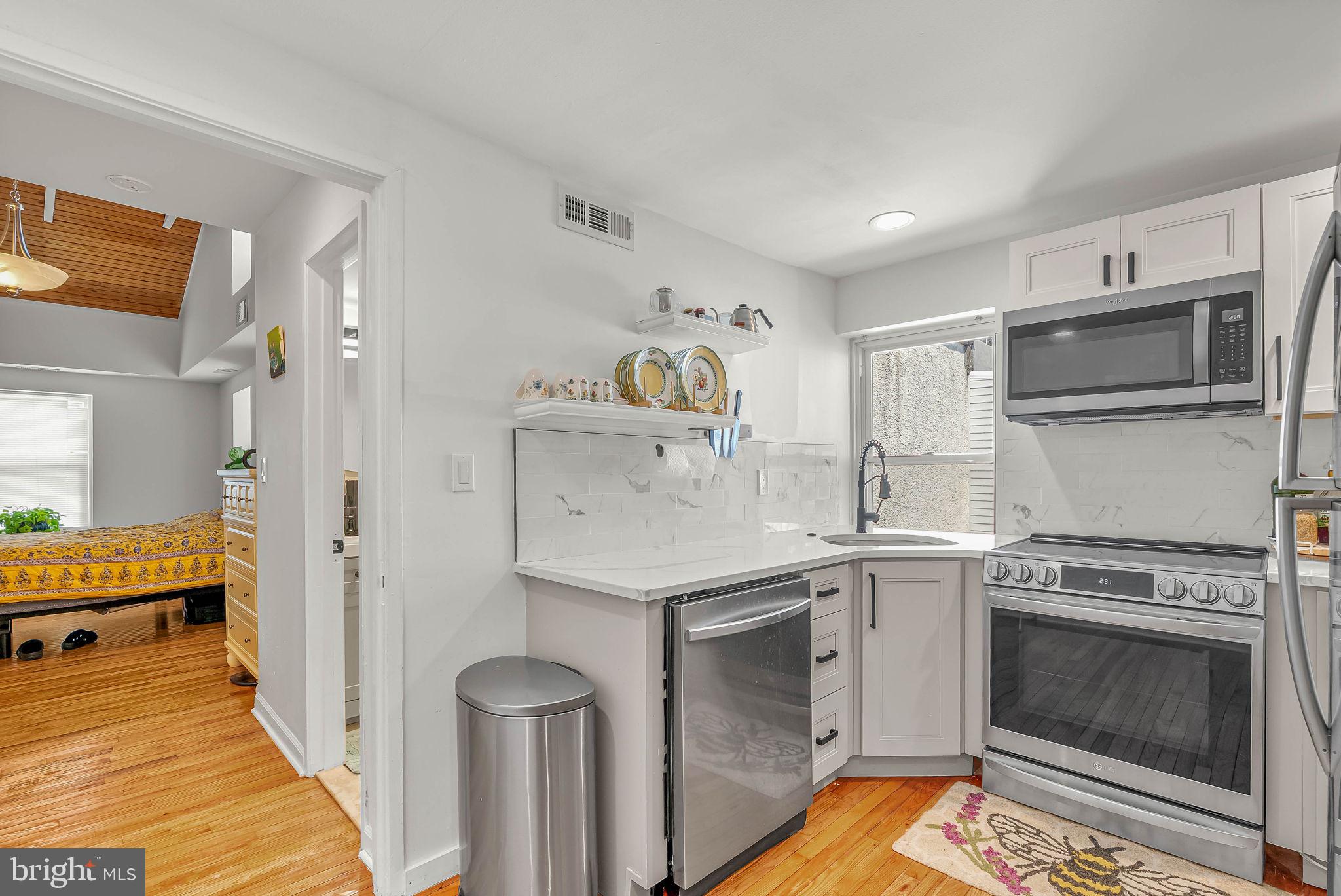ROXBOROUGH - Residential