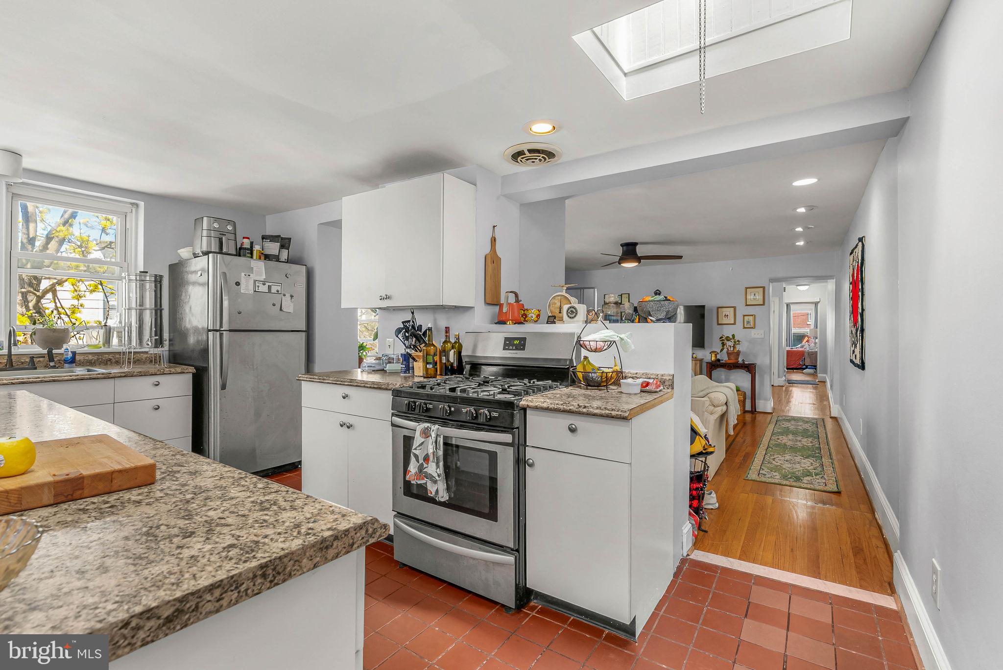 ROXBOROUGH - Residential
