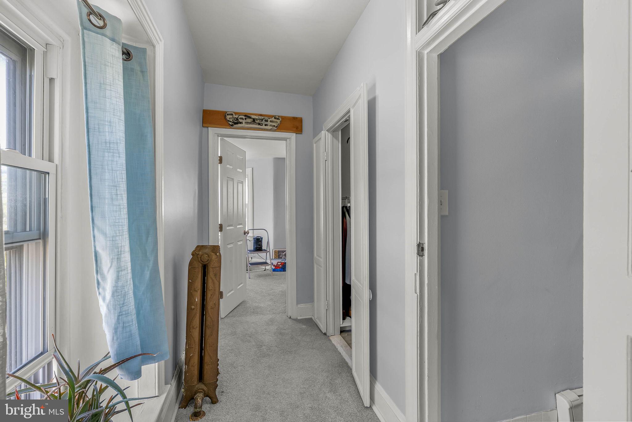 ROXBOROUGH - Residential
