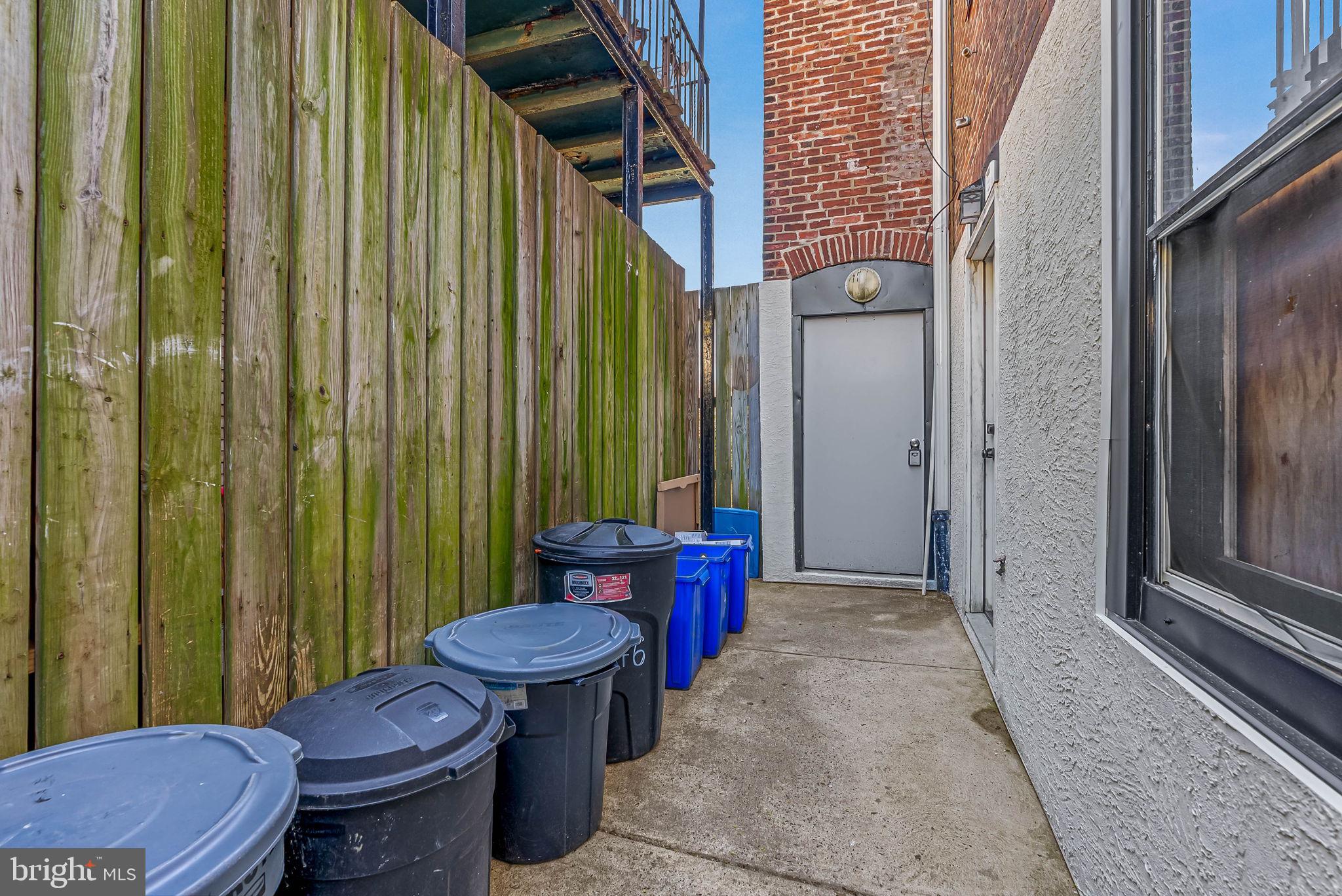 ROXBOROUGH - Residential