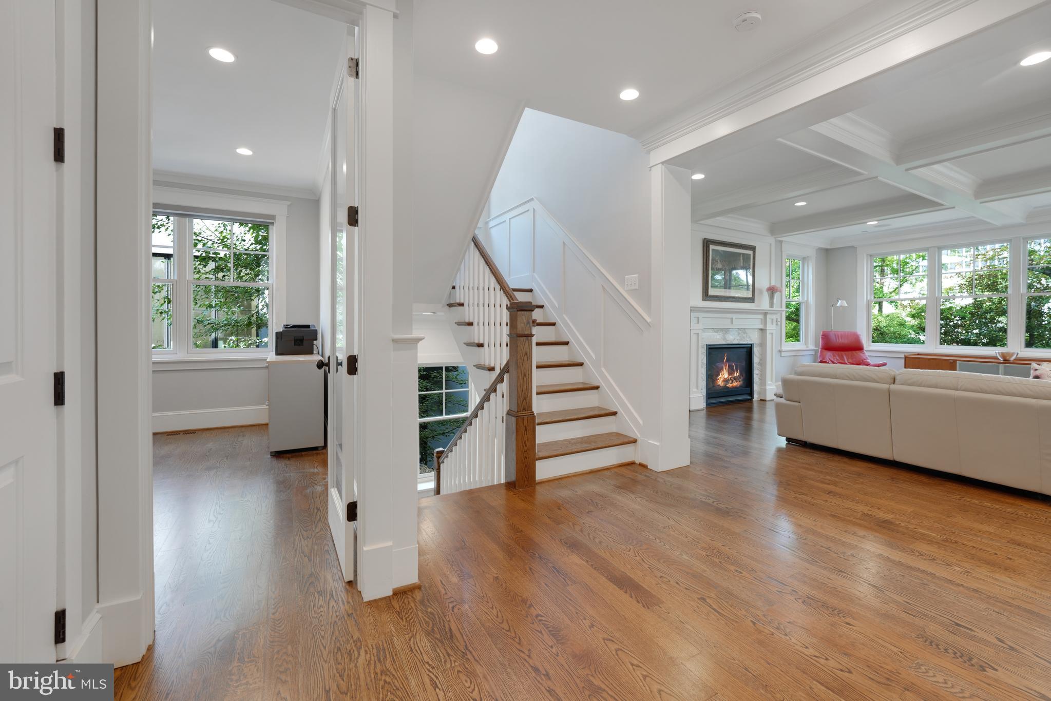 CHEVY CHASE - Residential