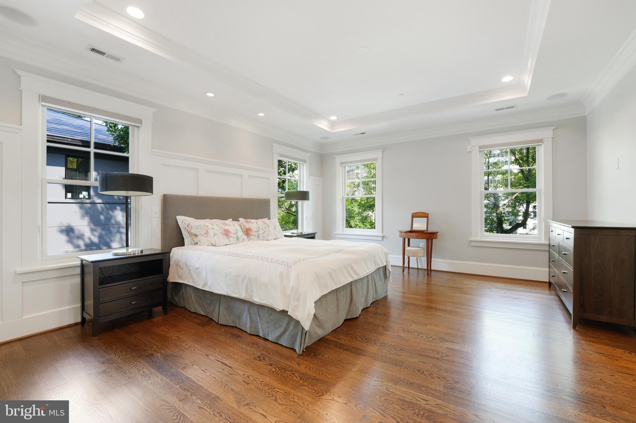 CHEVY CHASE - Residential