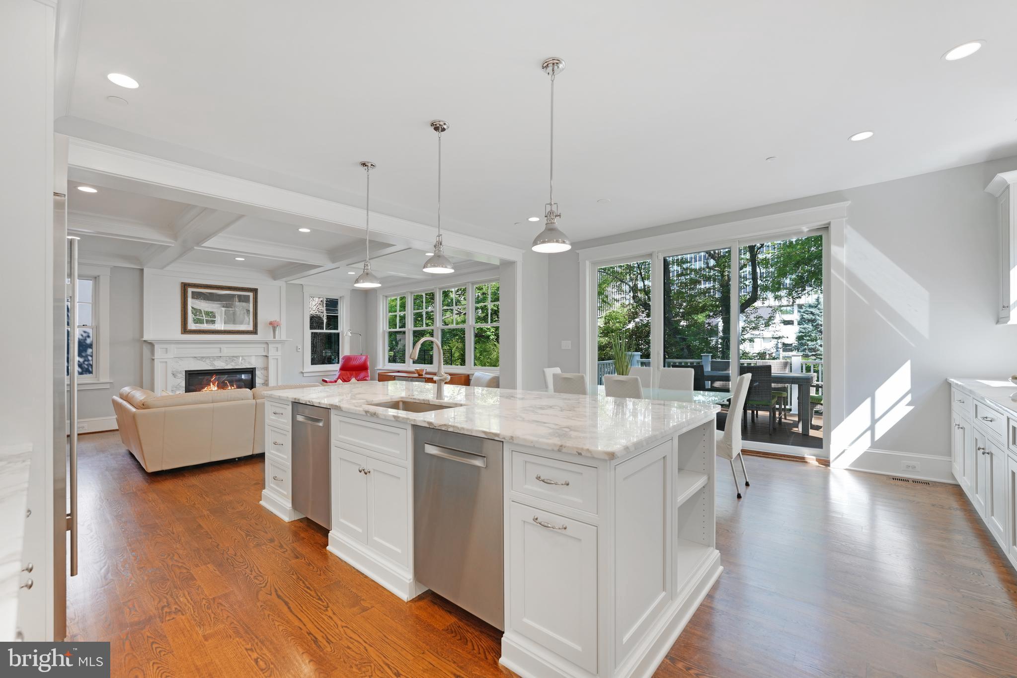 CHEVY CHASE - Residential