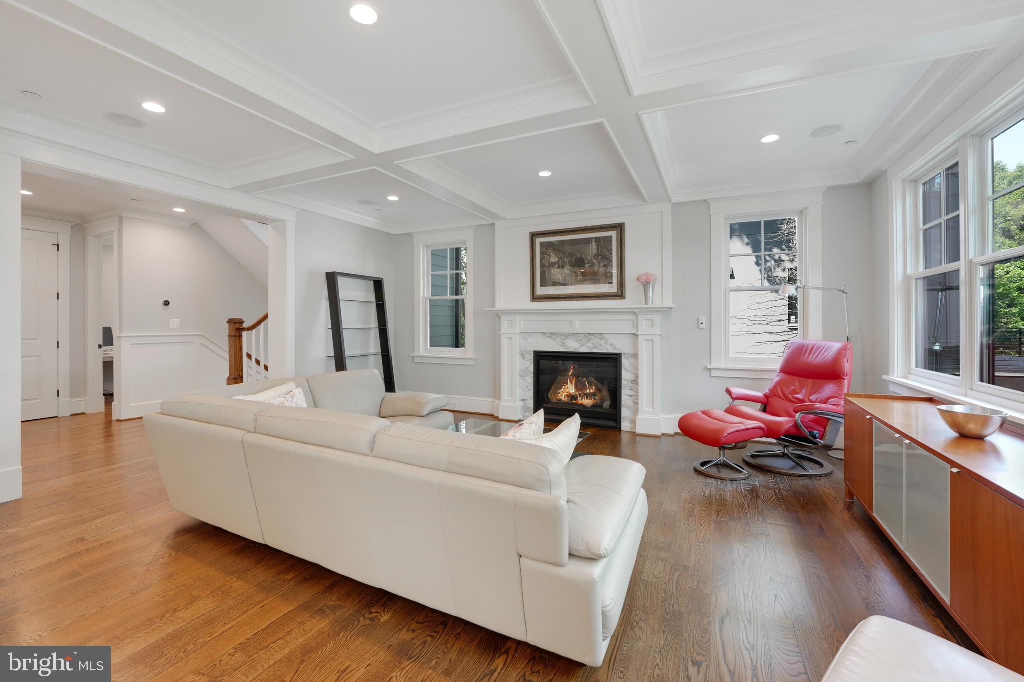 CHEVY CHASE - Residential